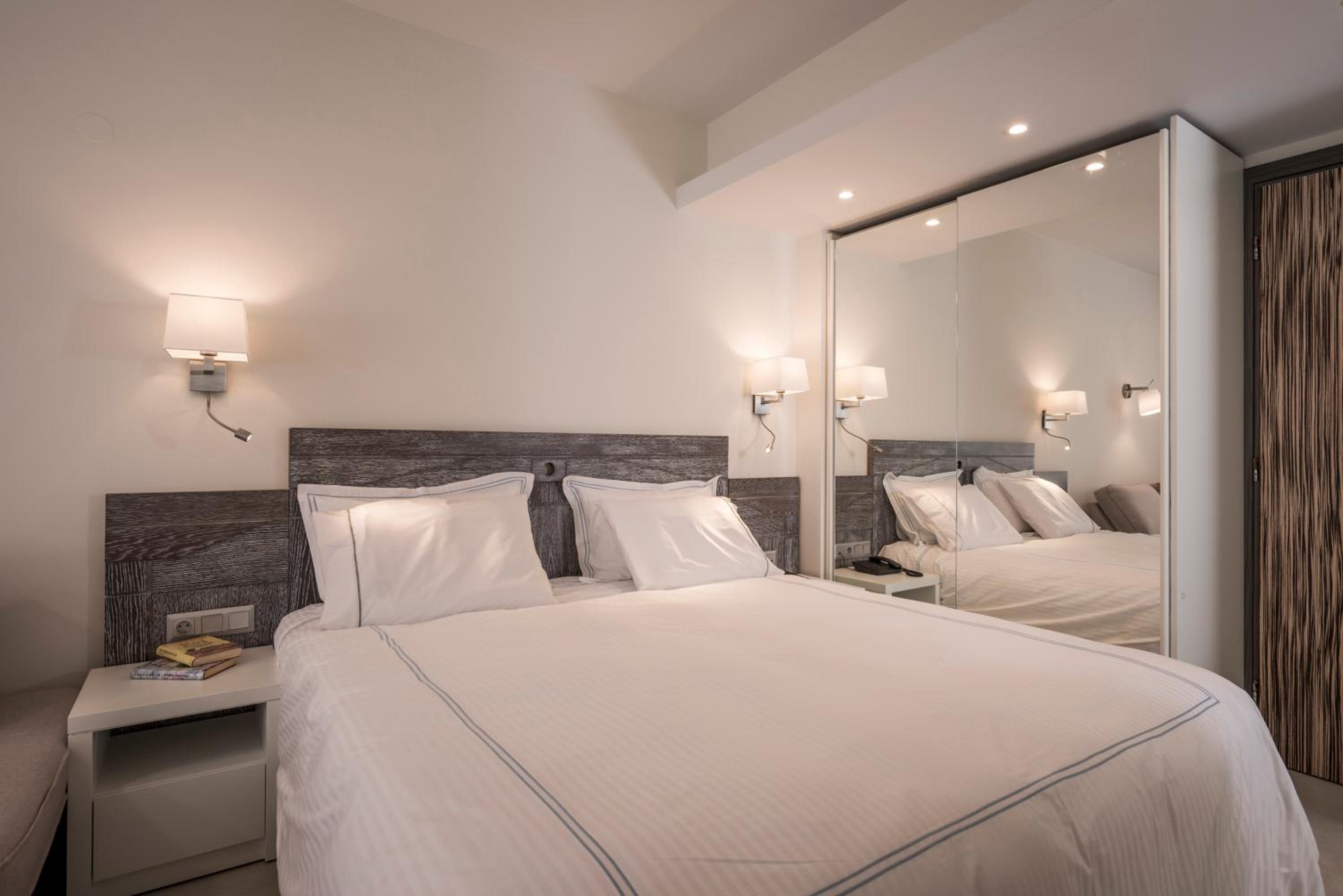 Superior Double Room - Photo 2
