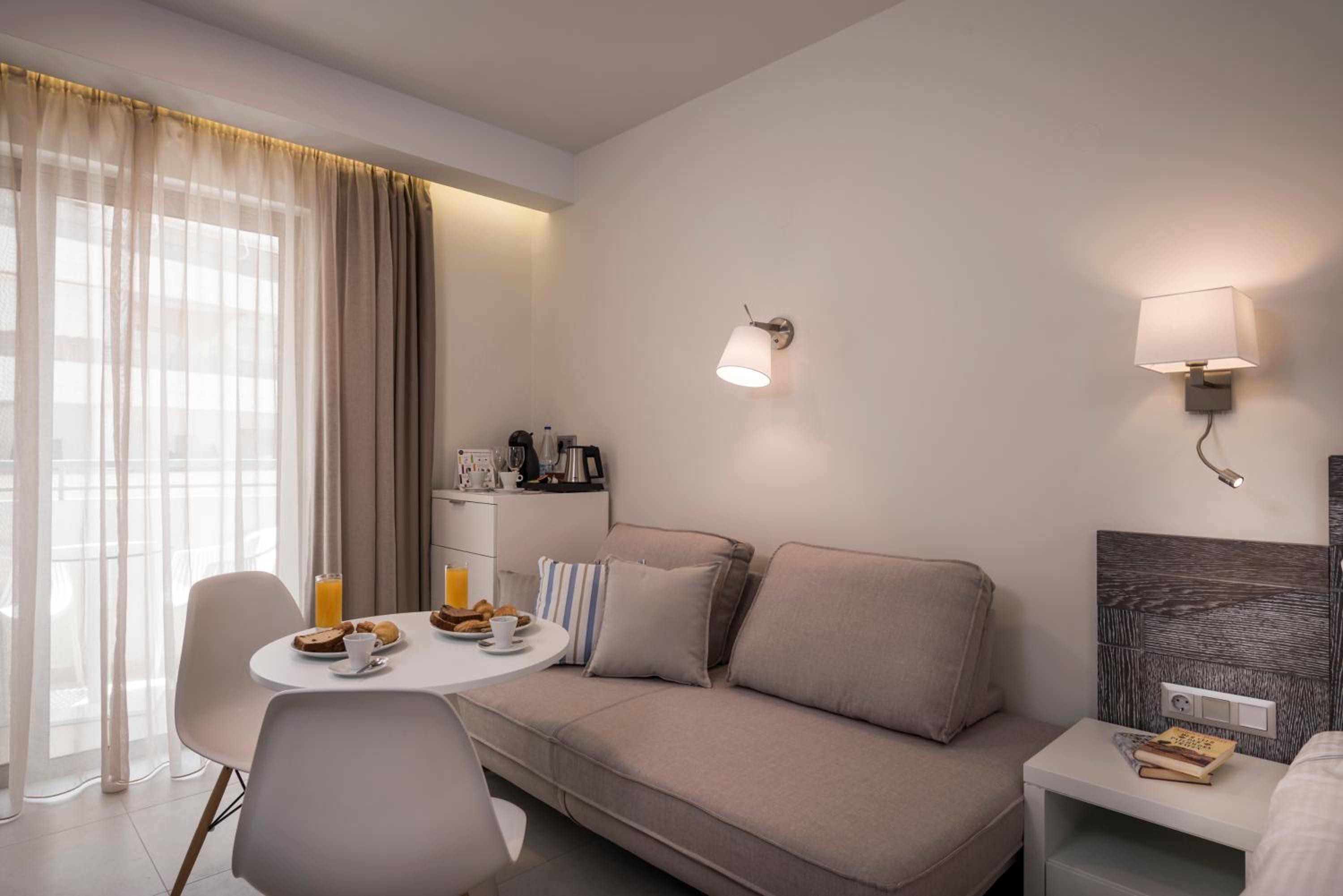 Superior Double Room - Photo 3