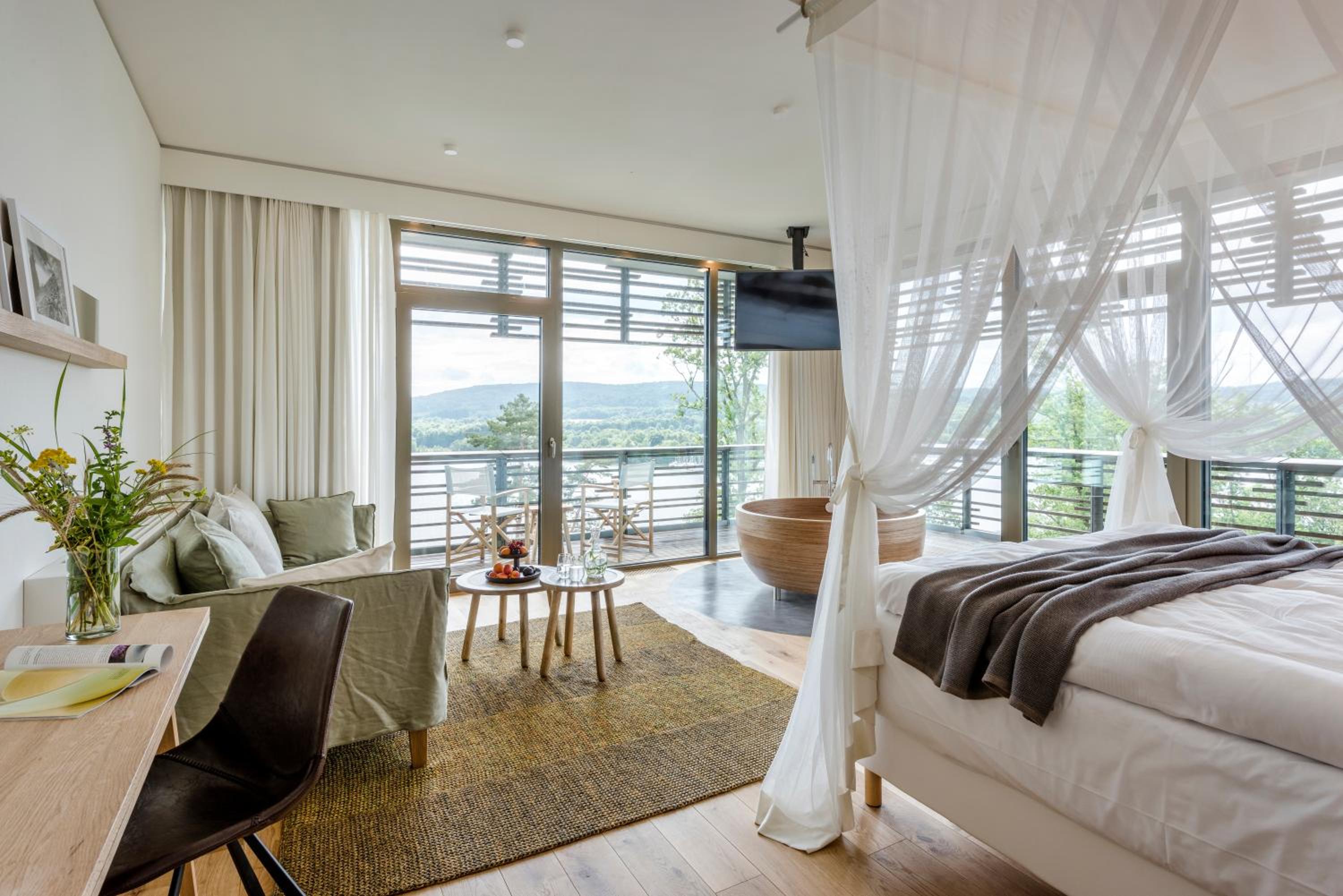 Suite with Balcony photo 3