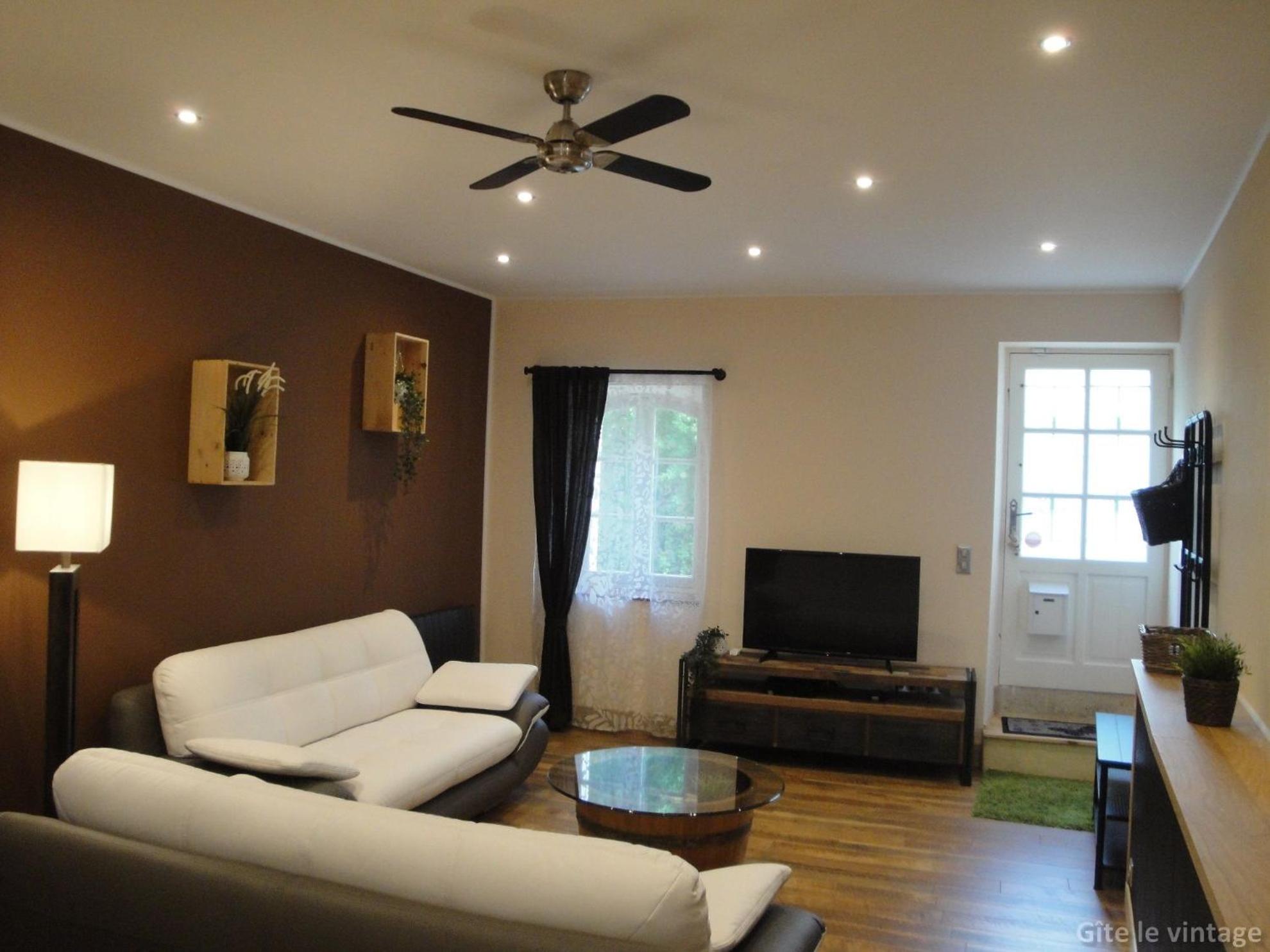 Two-Bedroom House photo 3
