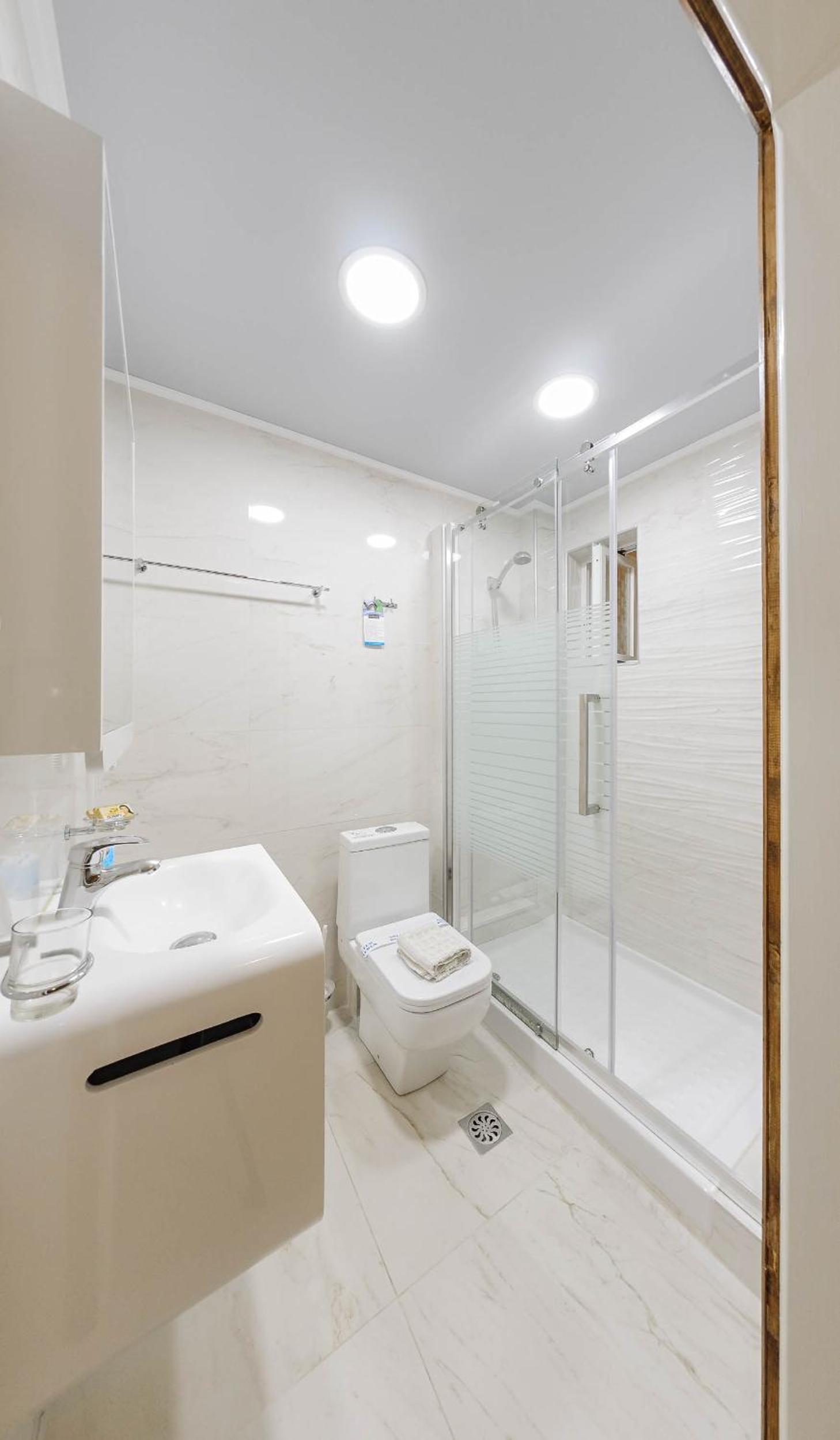 Family Apartment with Partial Sea View (2 Adults + 2 Children) - Photo 10