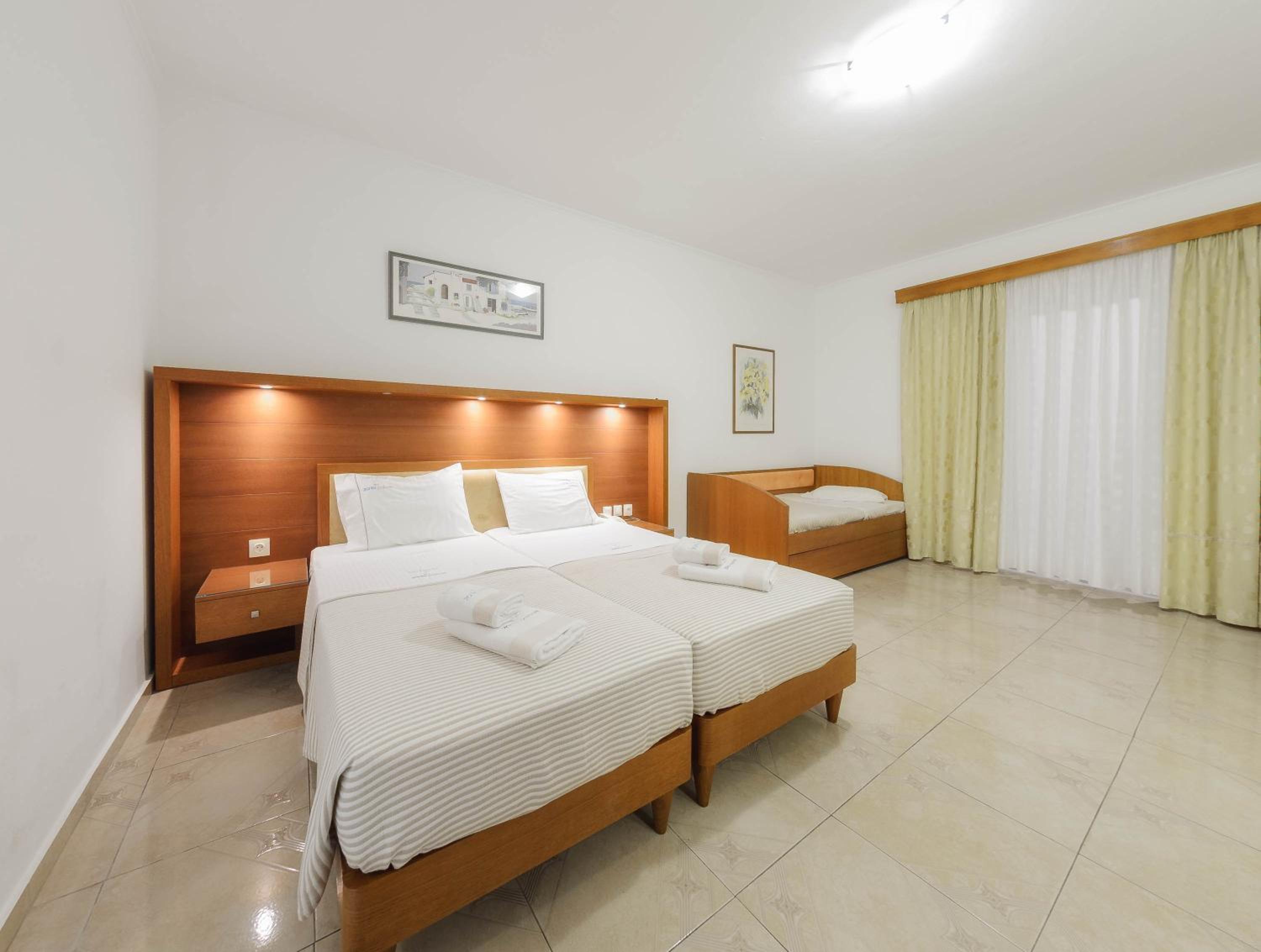 Apartment with Sea View (3-4 Adults) photo 1