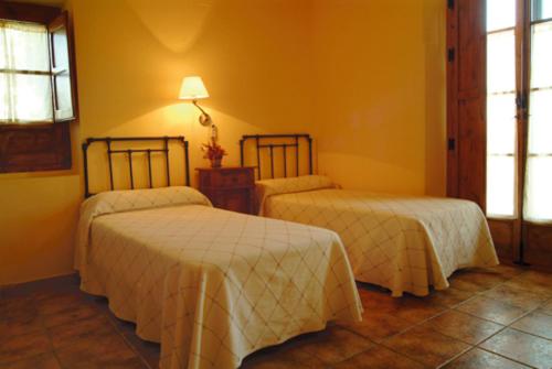 Double or Twin Room - Photo 5