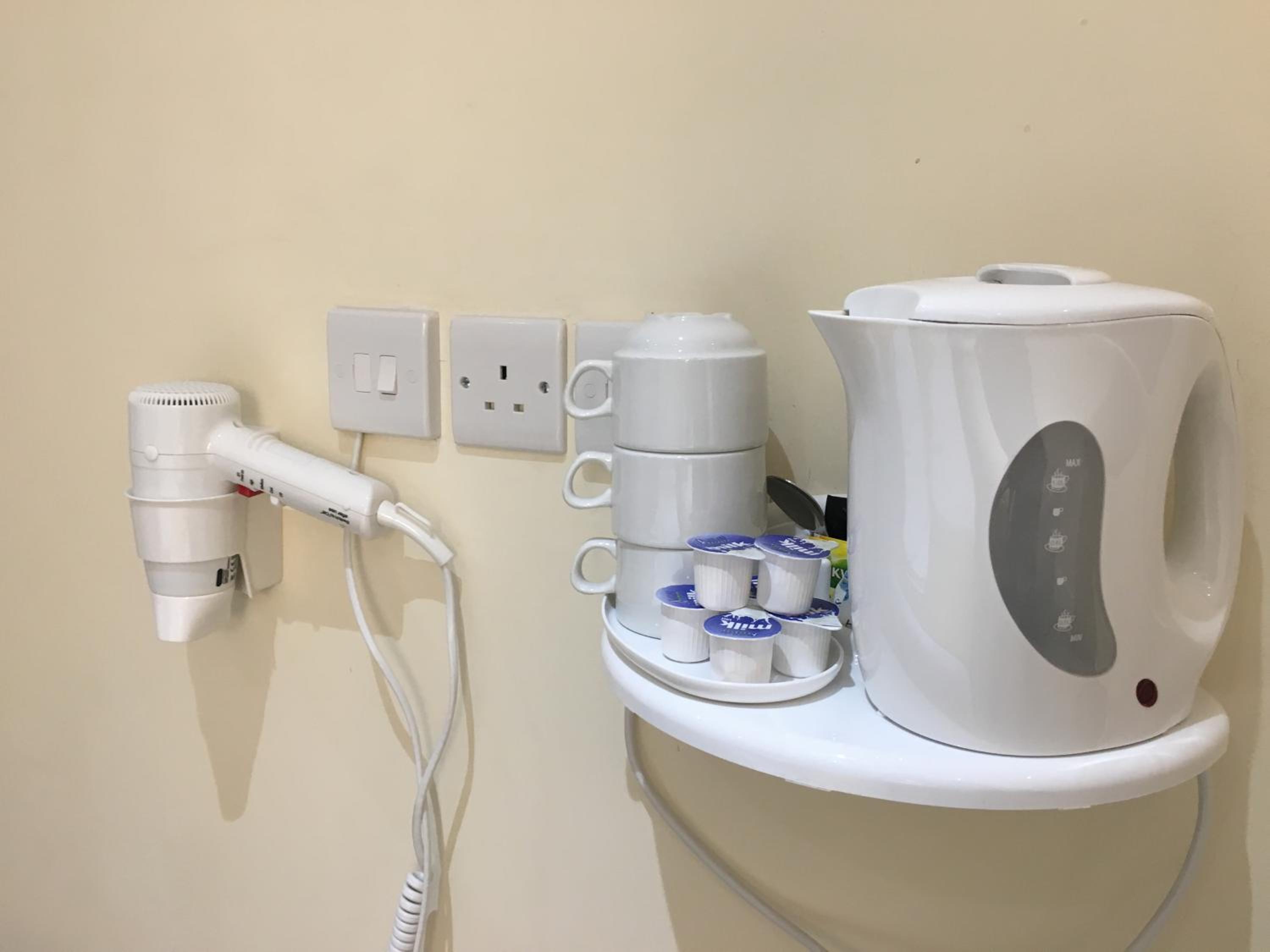 Single Room photo 2