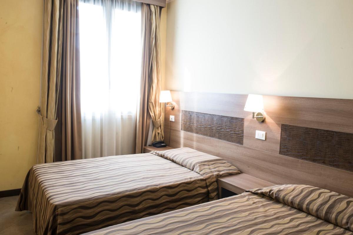 Comfort Twin Room