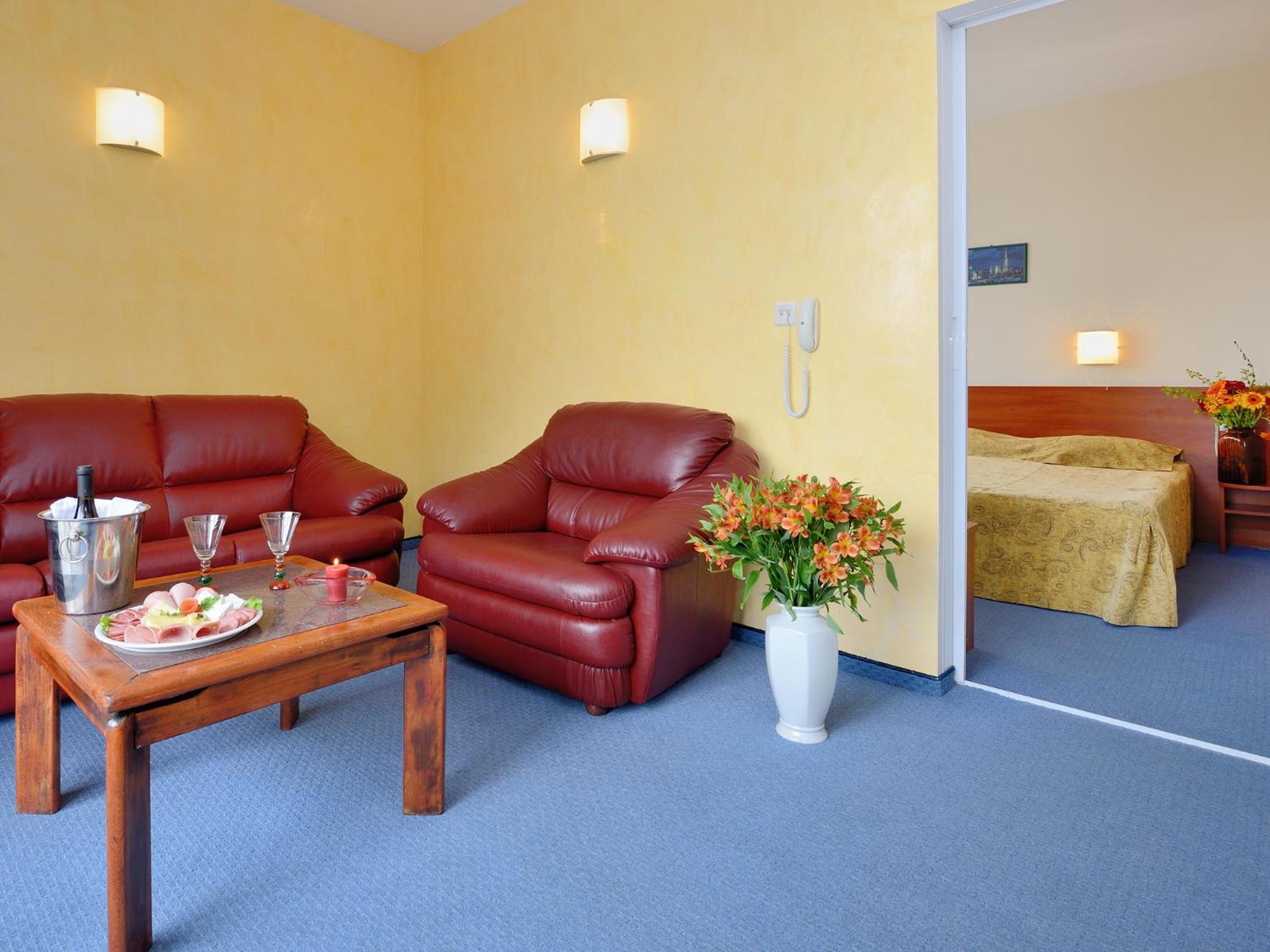 One-Bedroom Apartment - Building 2 photo 1