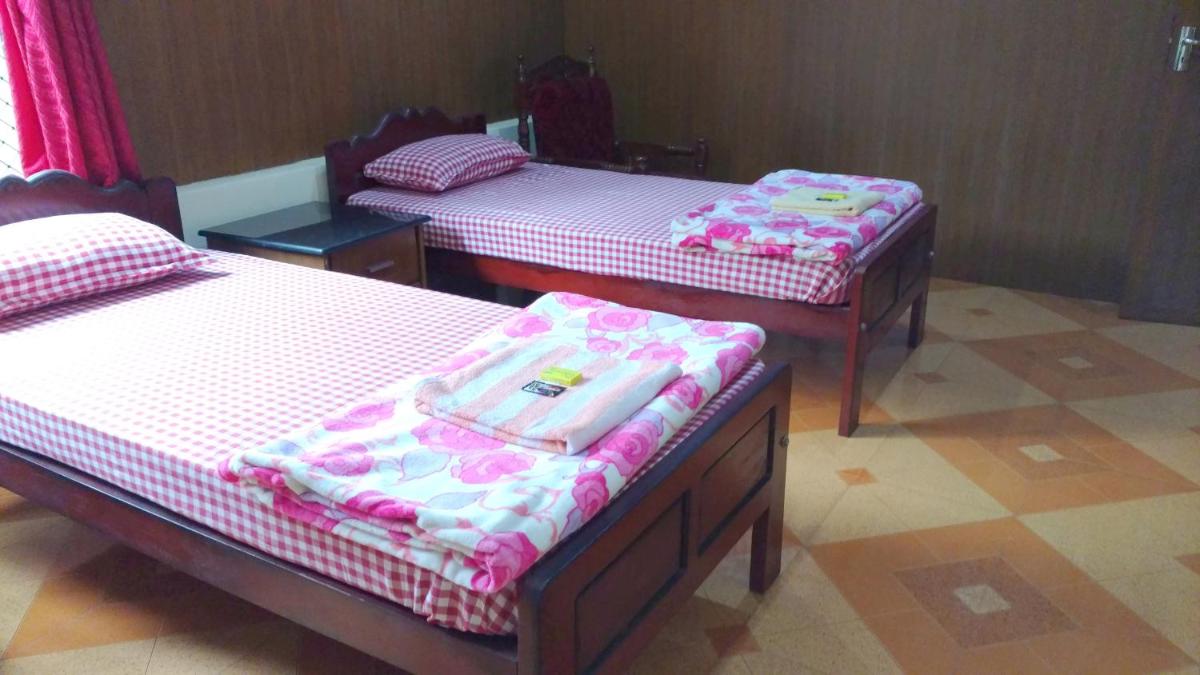 Deluxe Twin Room photo 2