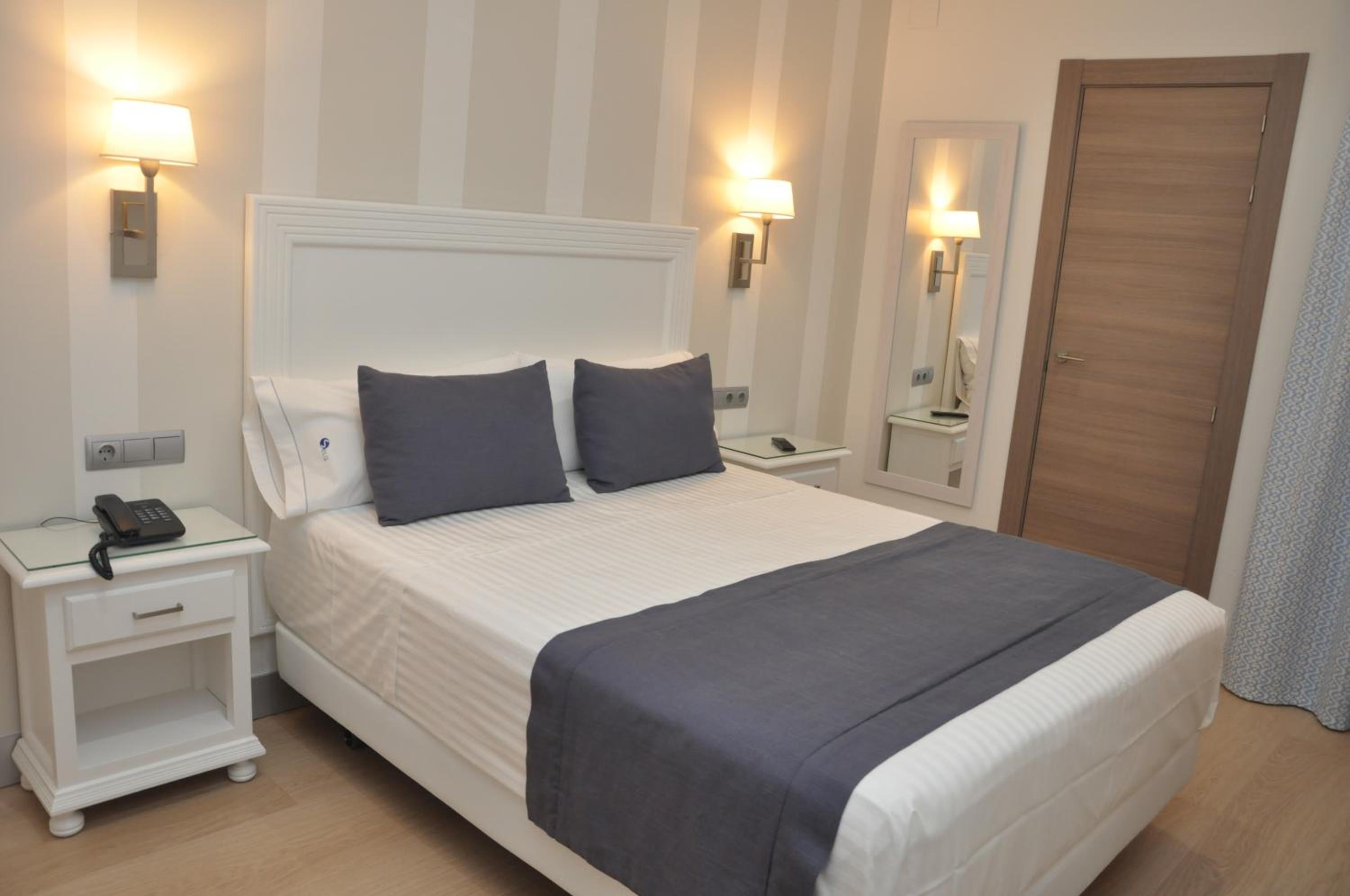 Double Room - 1 Bed - Photo 10