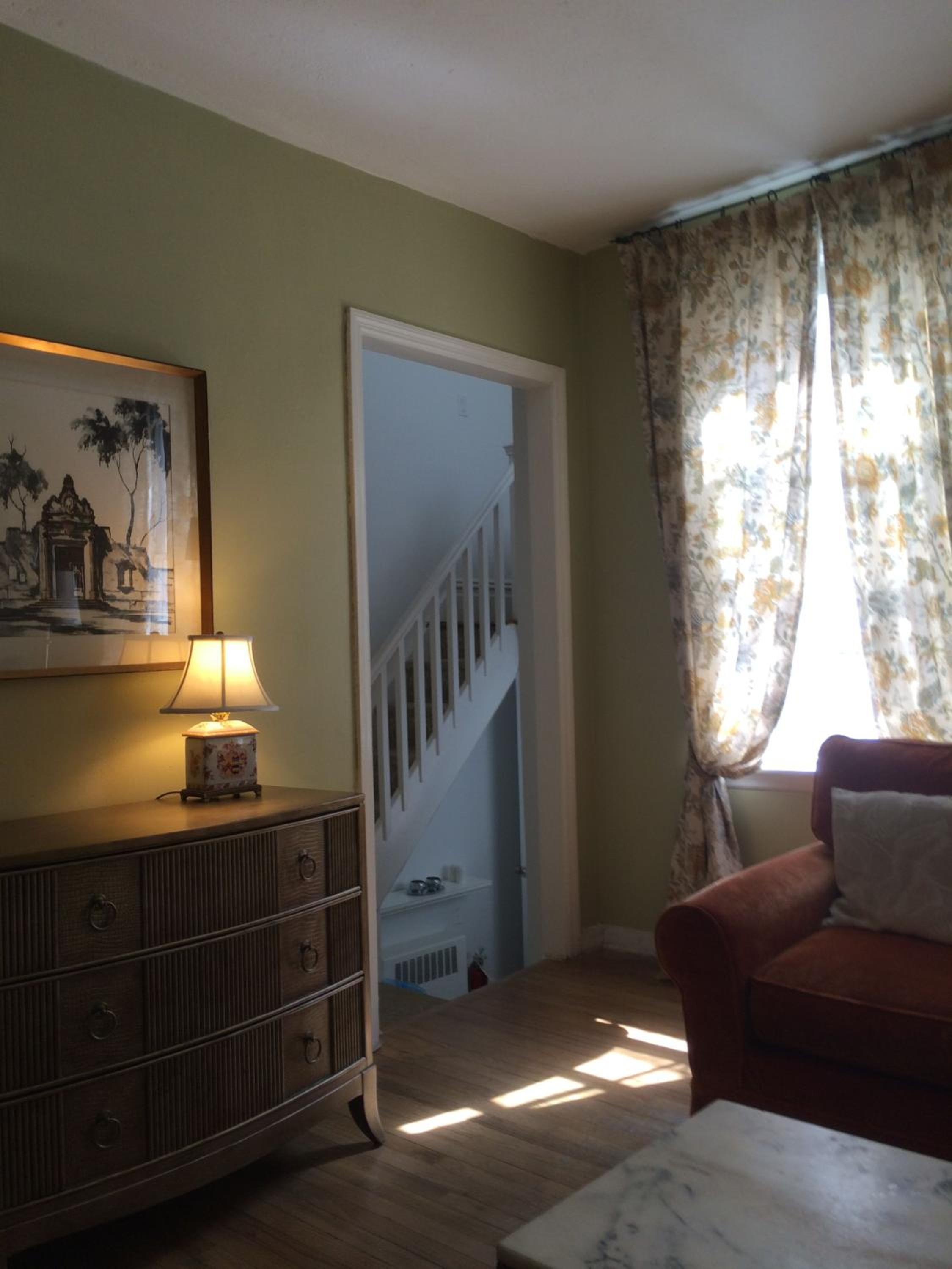 Bishop Studio With Full Size Bed And Kitchenette