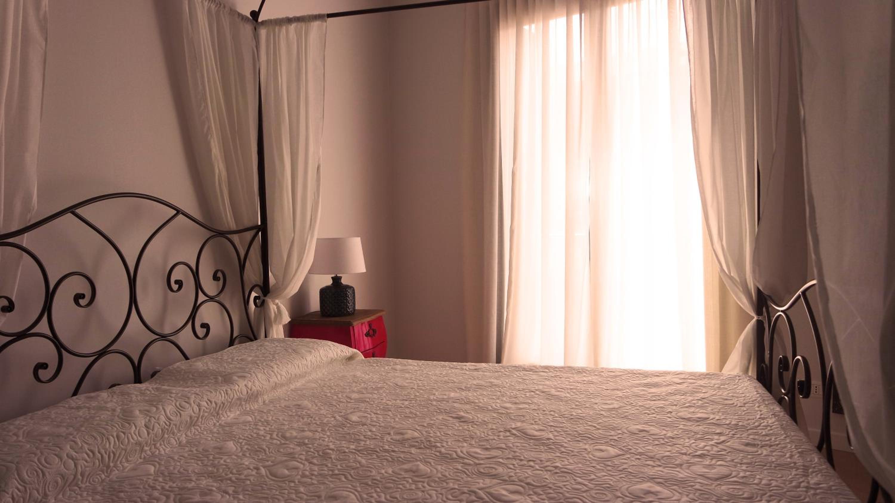 Deluxe Room - Photo 3