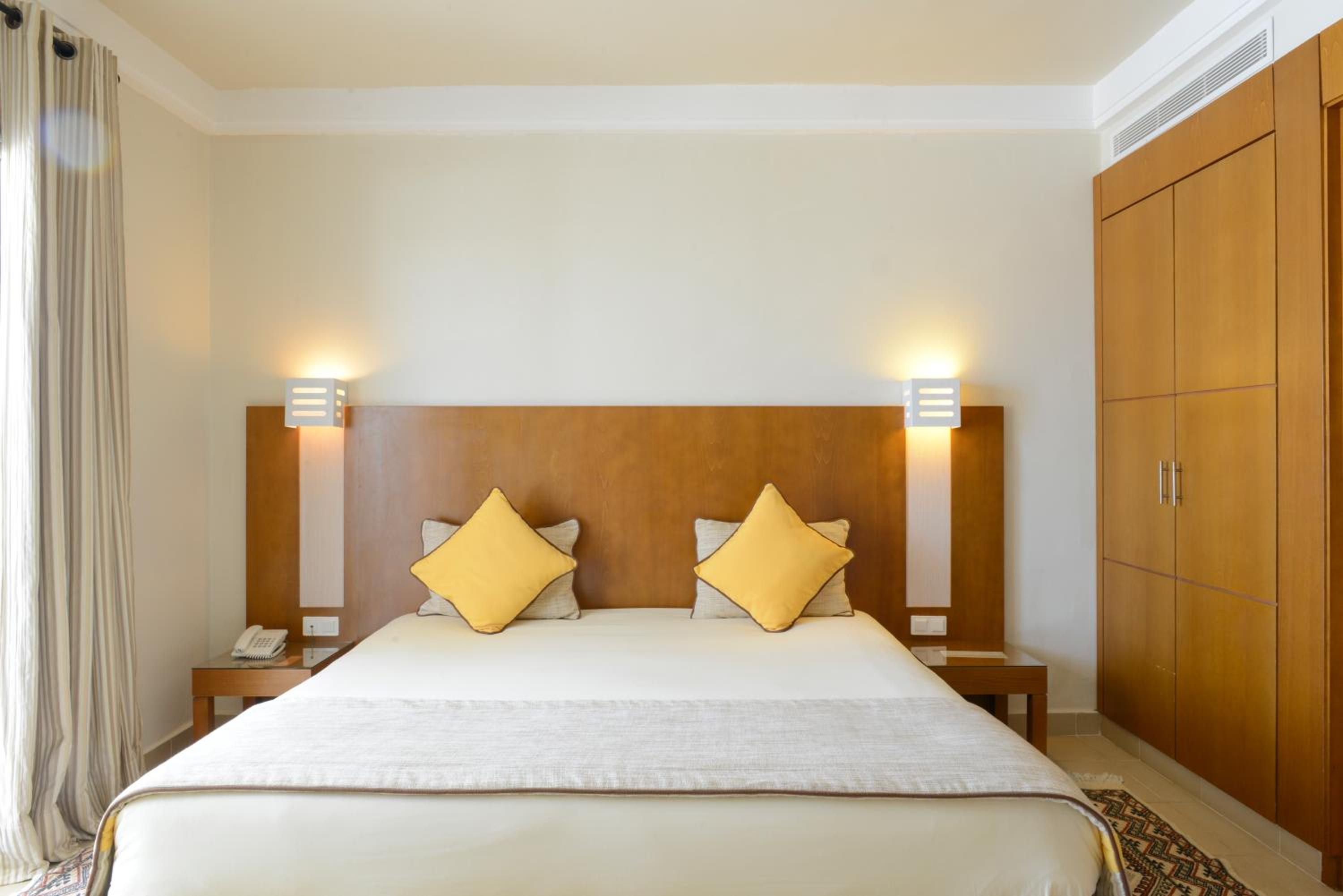 Junior Suite with Sea View (2 Adults) photo 2