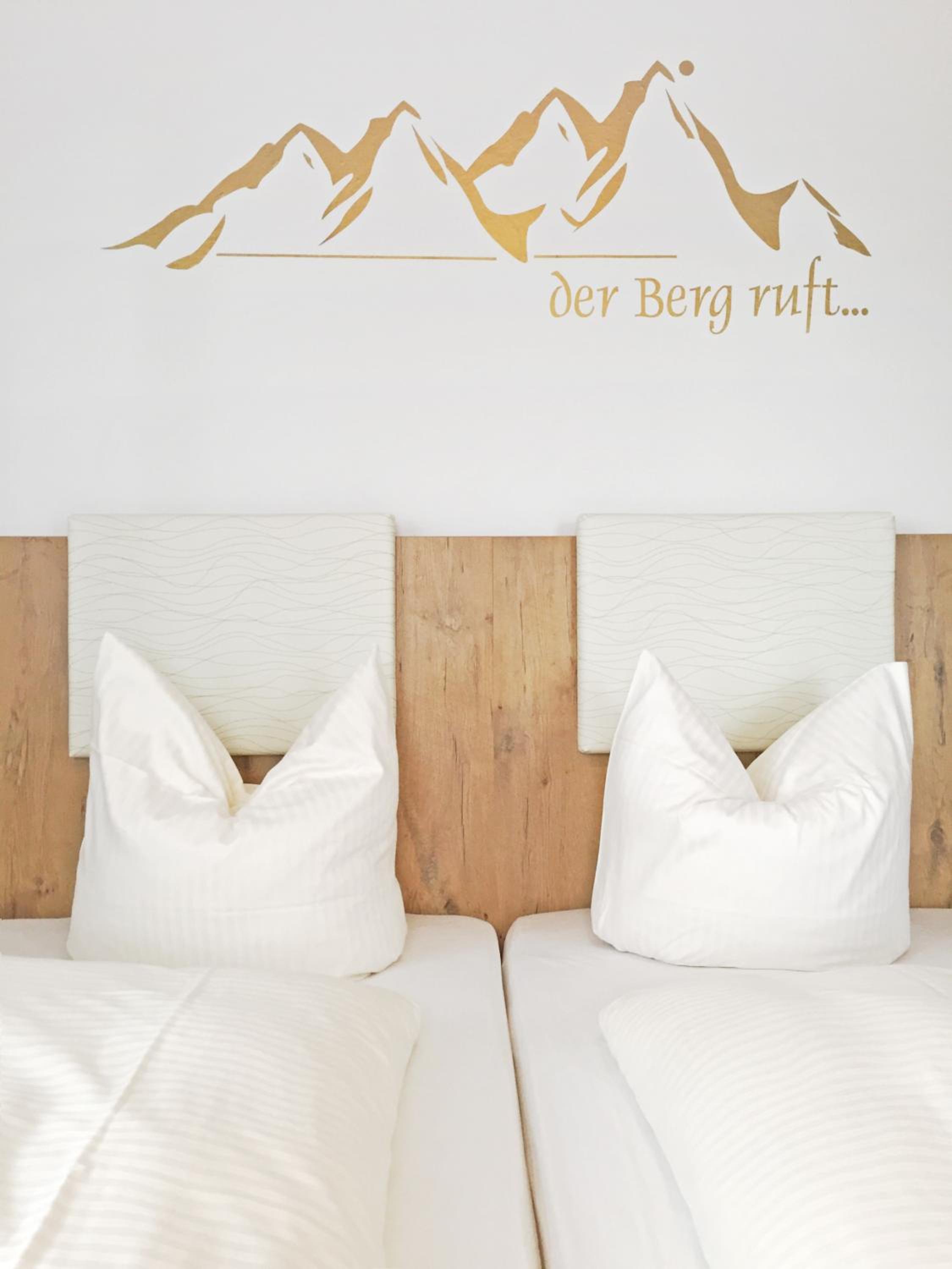 Double Room with Balcony or Terrace - Photo 10