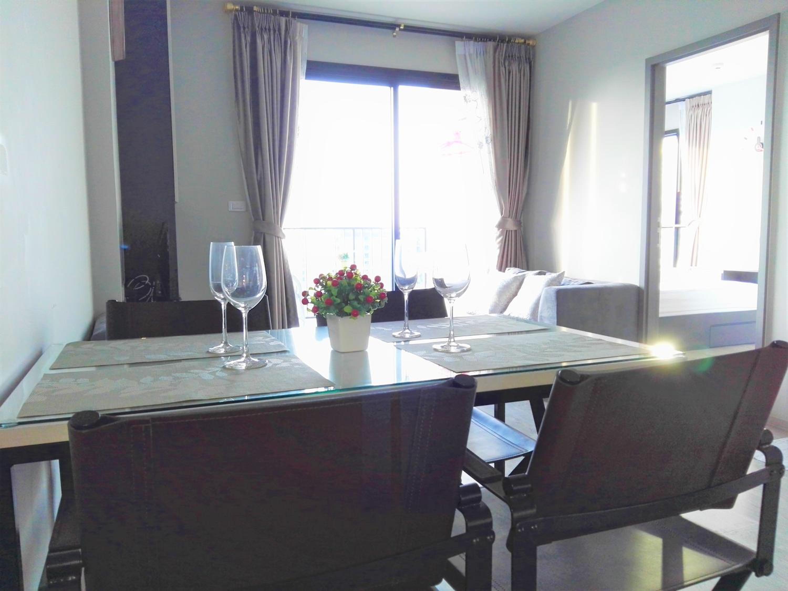 Two-Bedroom Apartment with Balcony and Sea View - Photo 80