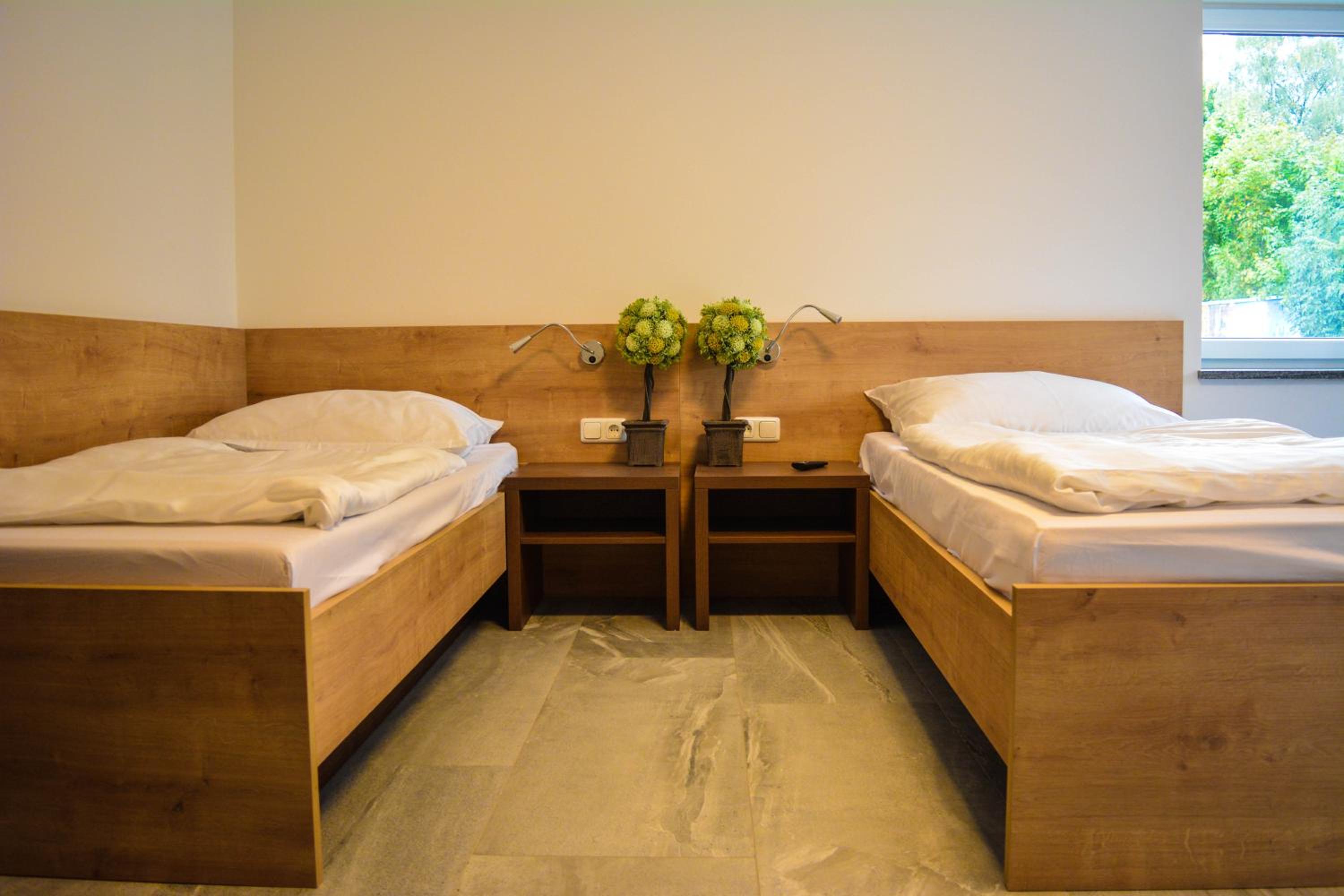 Twin Room with Bathroom photo 1