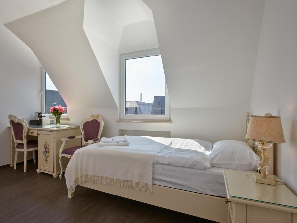 Deluxe Double or Twin Room - Photo 3