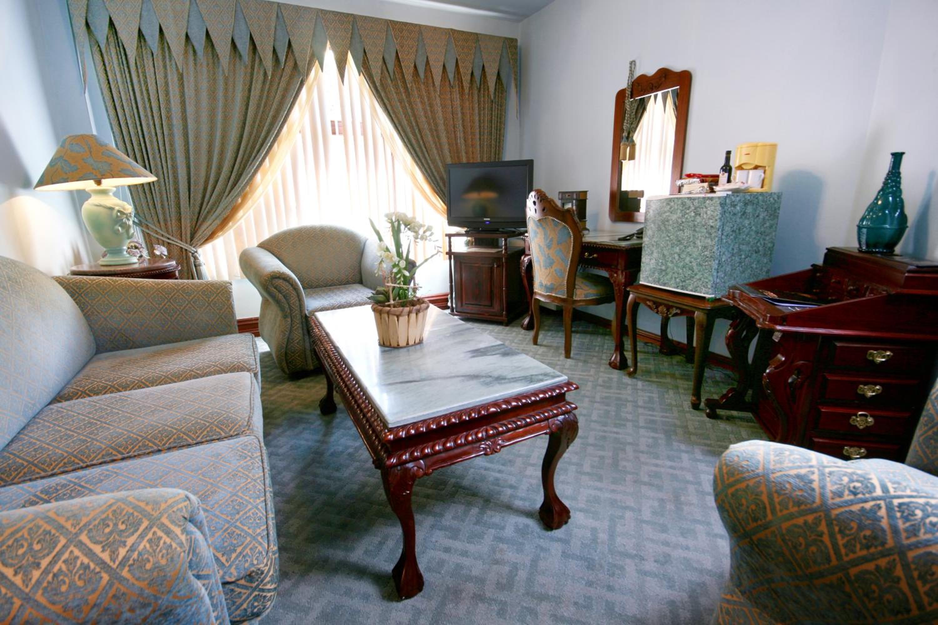 Suite with Free Parking photo 3