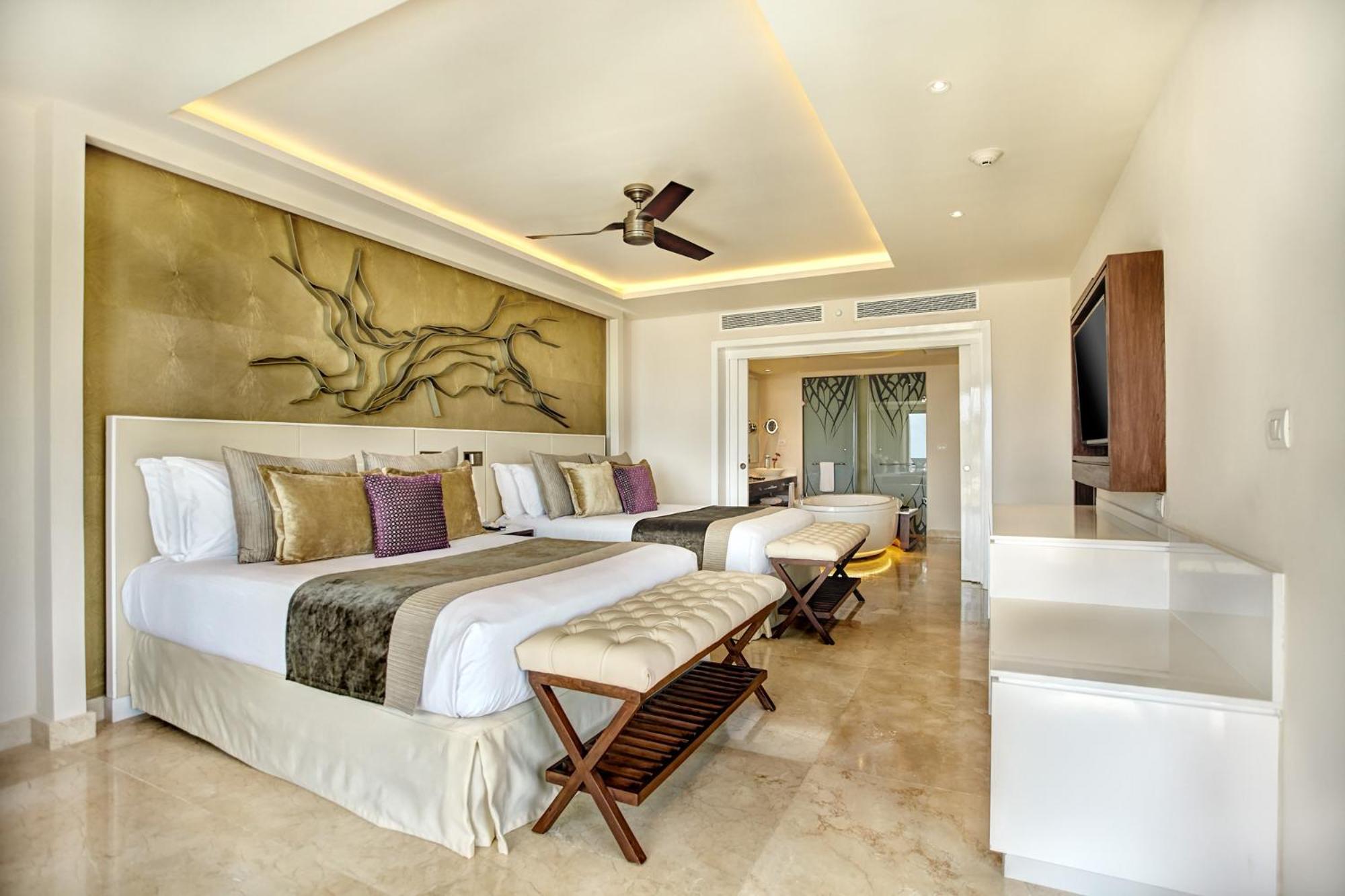Luxury Suite Swim Out Diamond Club photo 2