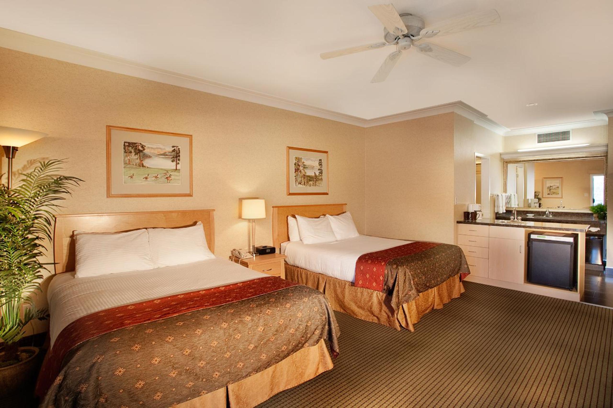 Deluxe Queen Room - Non-Smoking - Photo 5