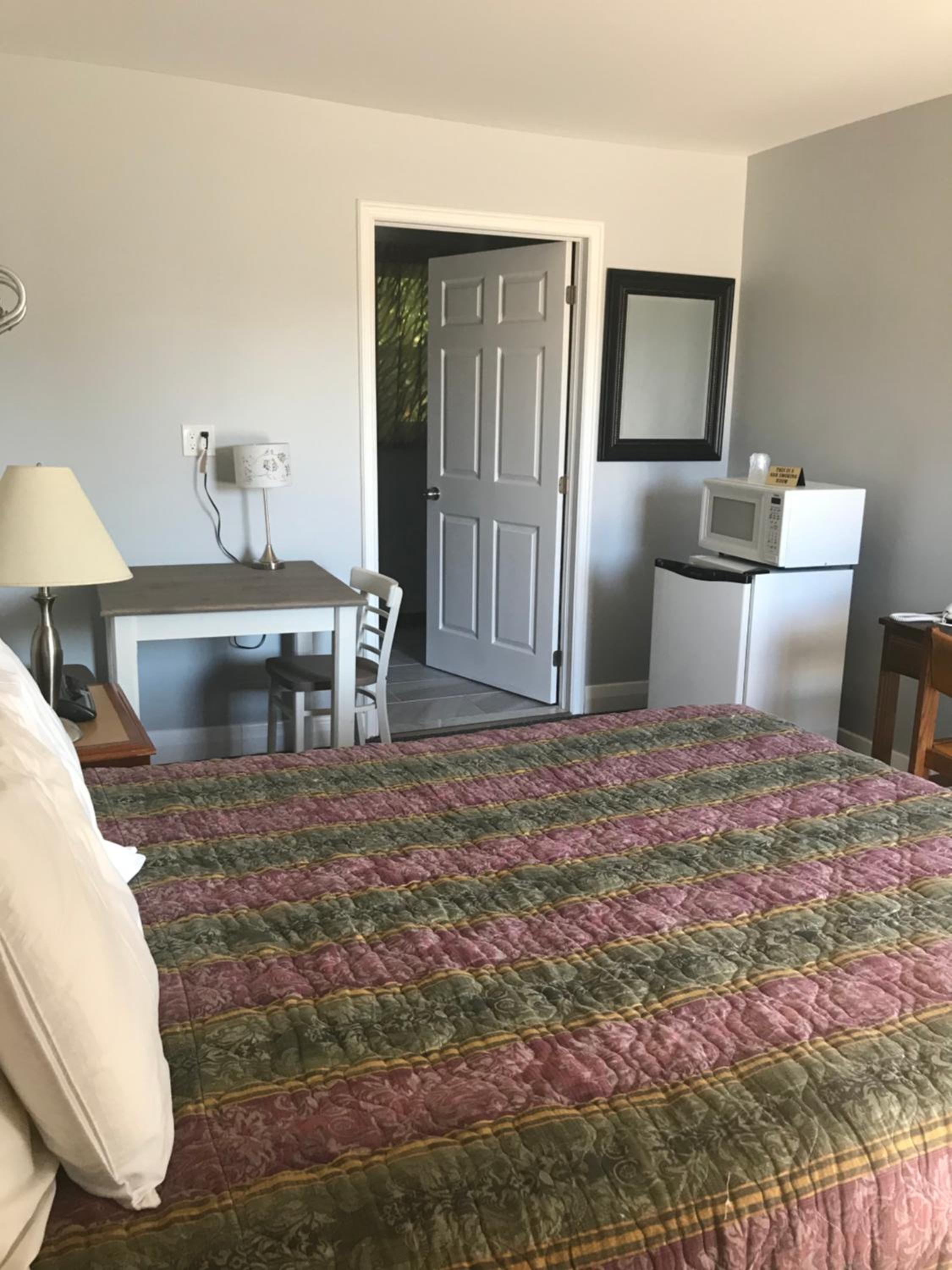 Queen Room - Photo 7