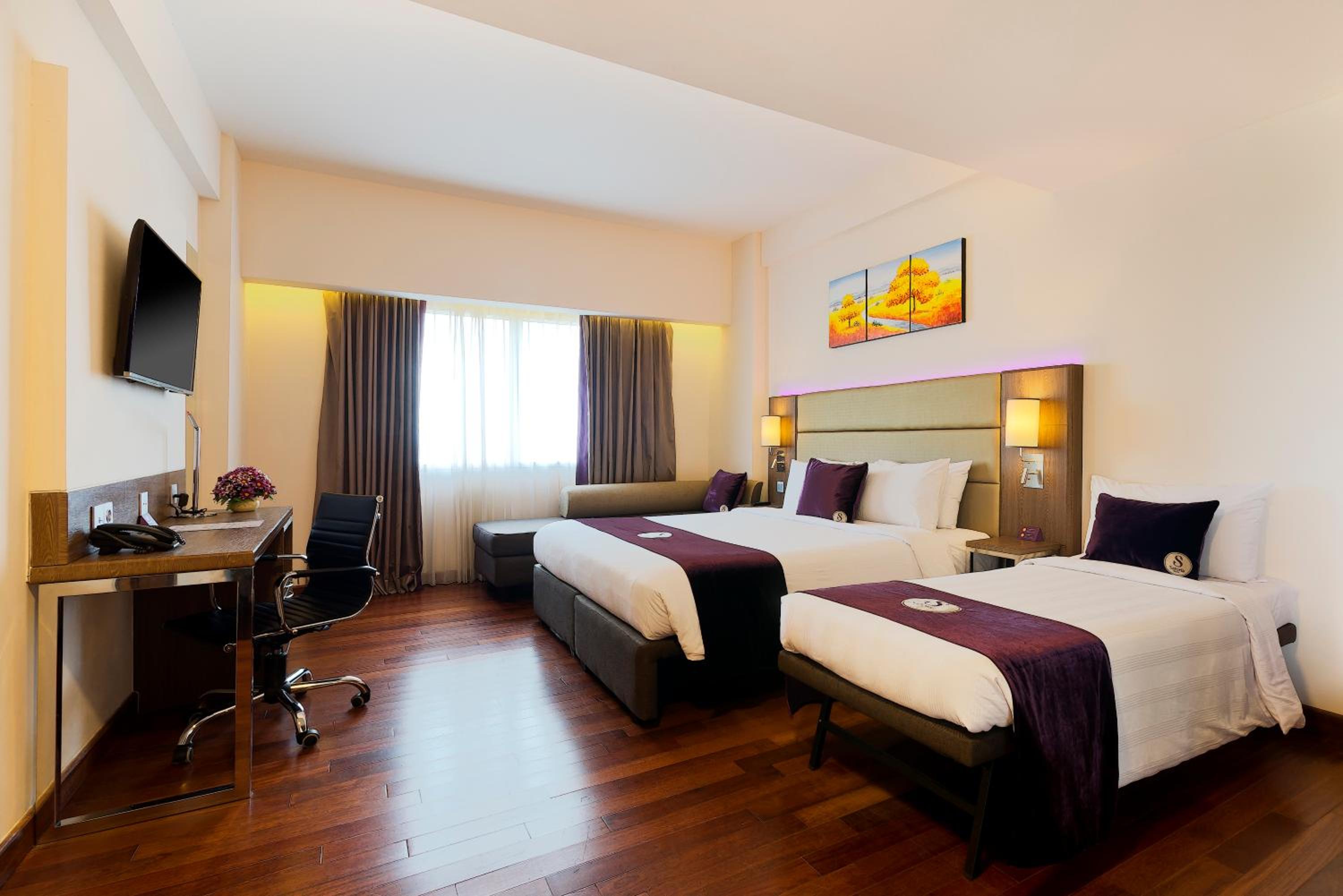 Deluxe Room - Photo 4