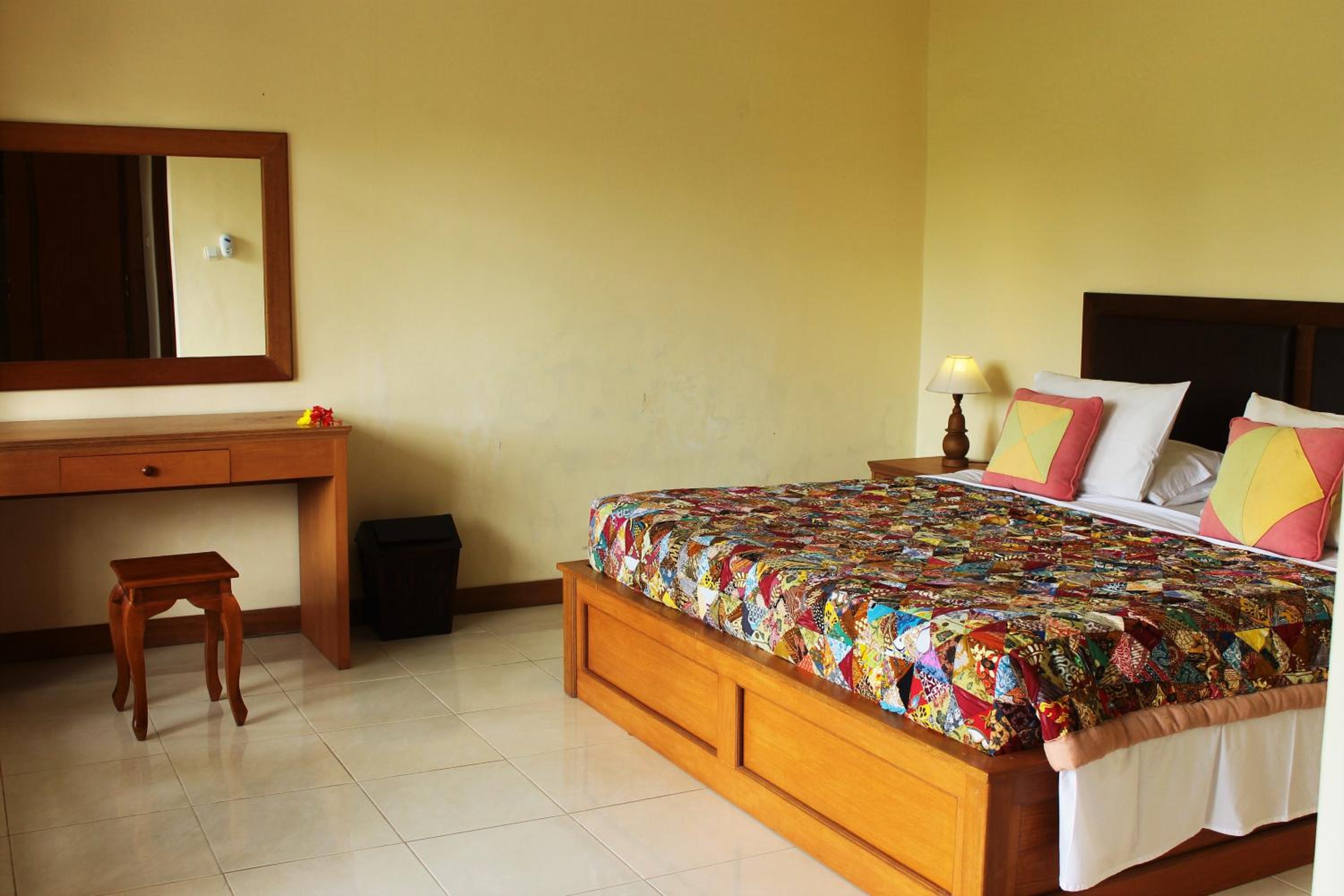 Double Room with Garden View - Photo 5