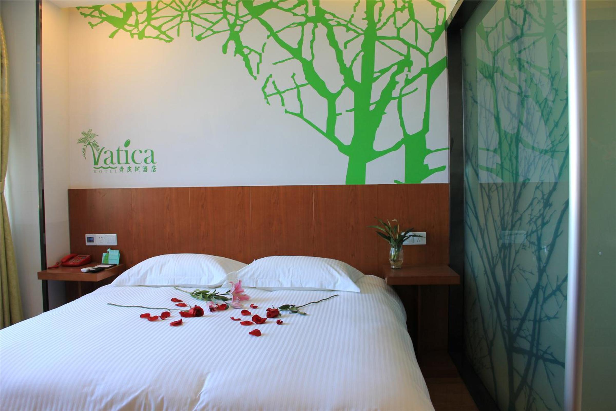 Suite - Photo 3