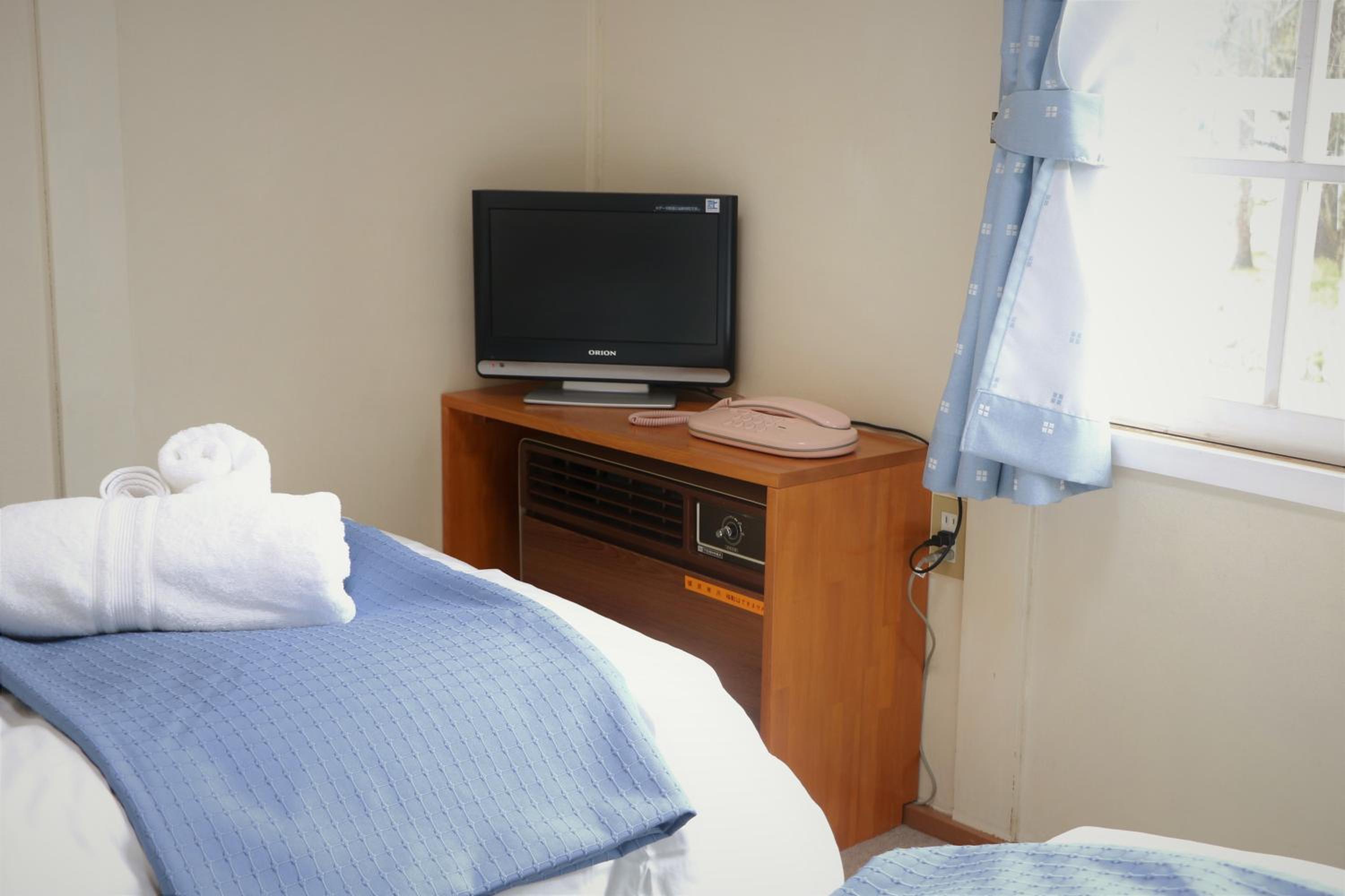 Standard Twin Room photo 3