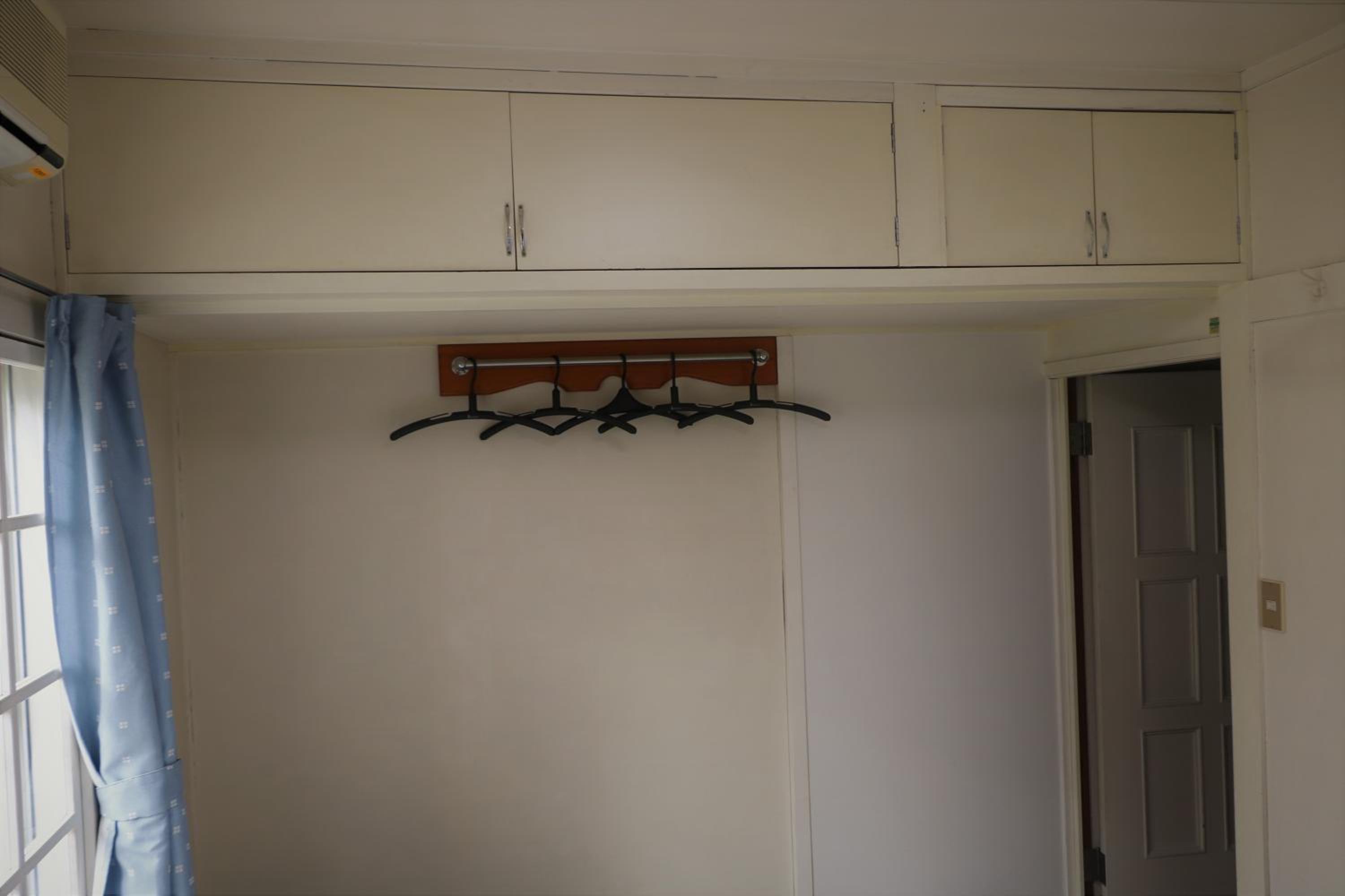 Standard Twin Room photo 2