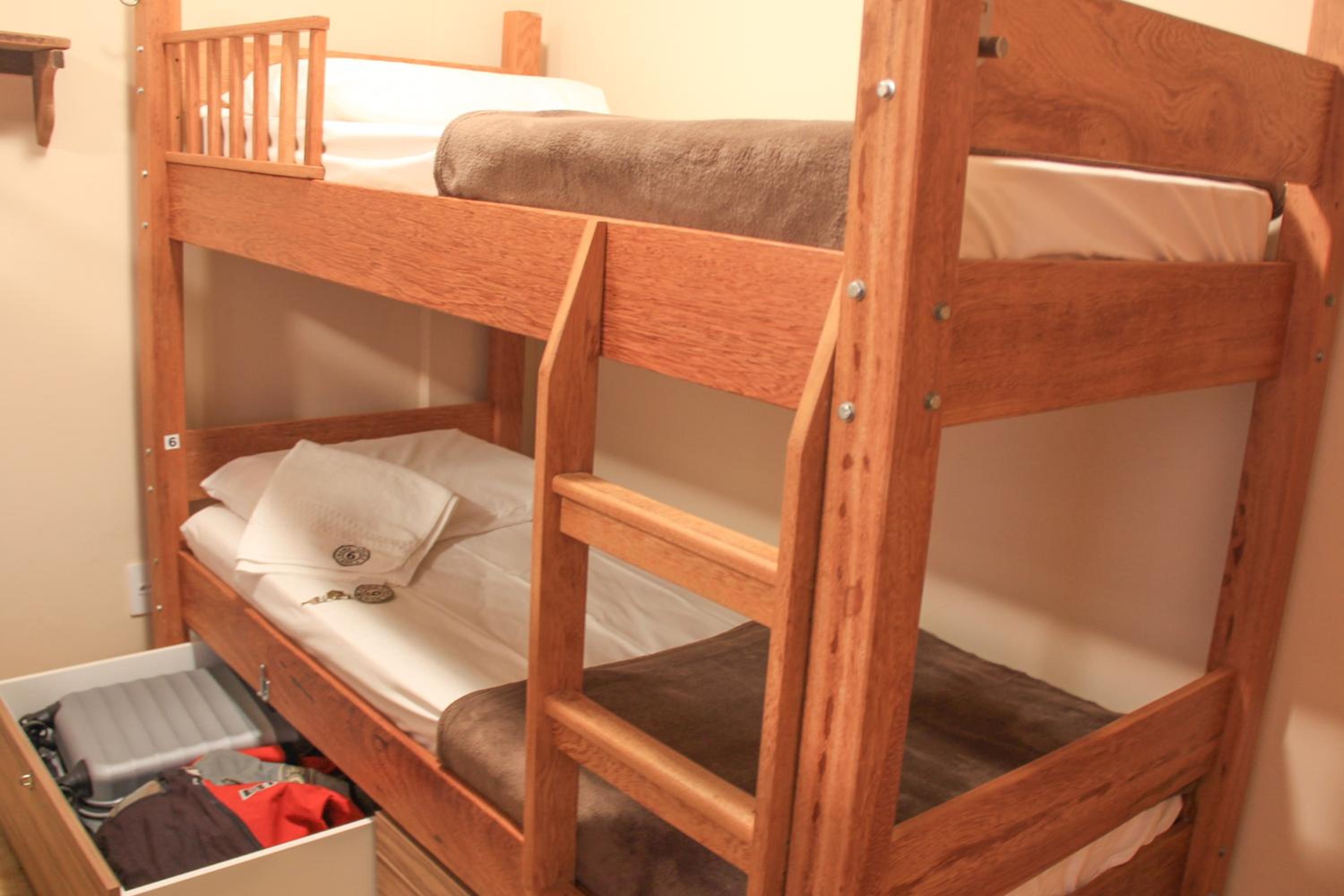 Bed in 6-Bed Female Dormitory Room photo 3
