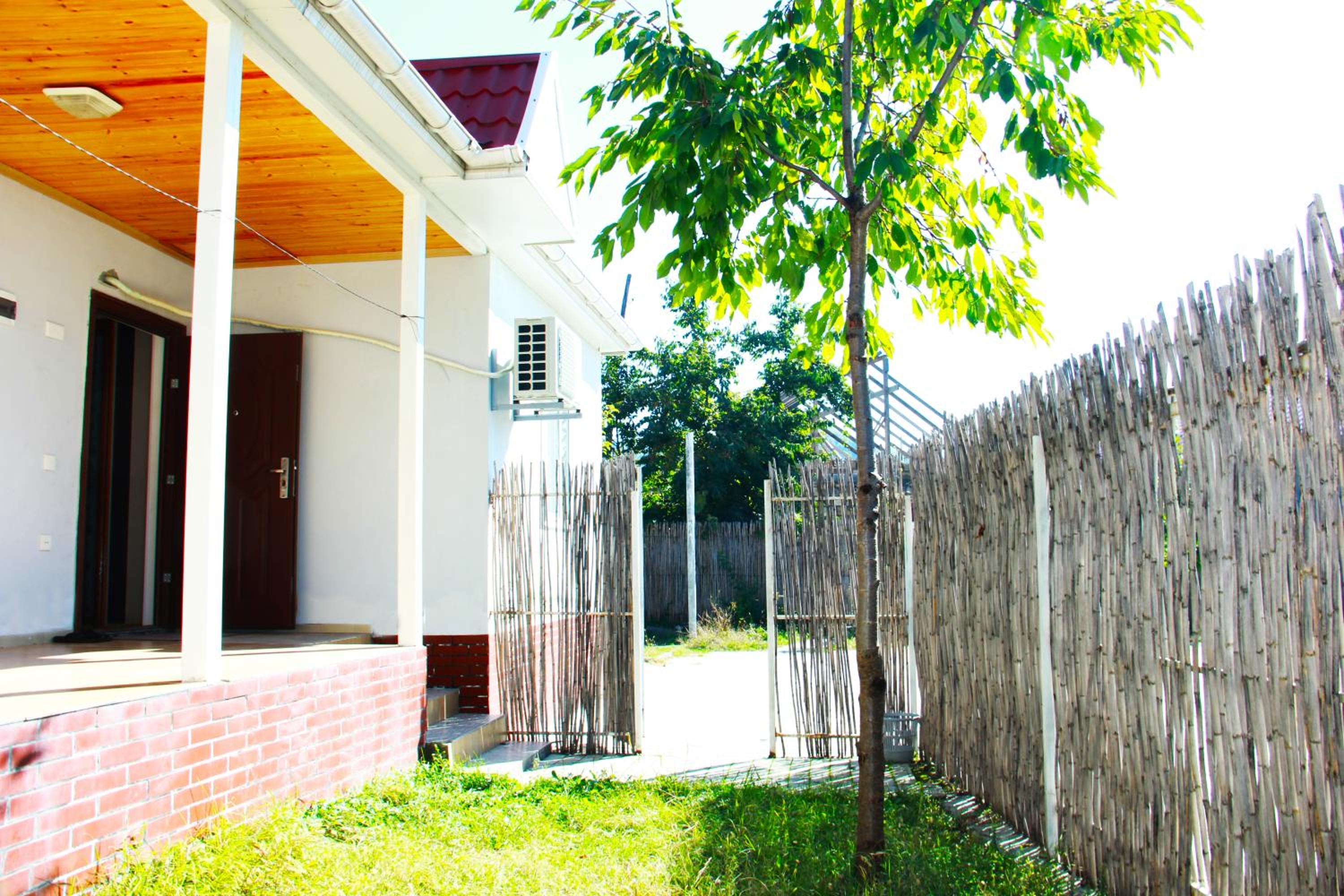 One-Bedroom House photo 3