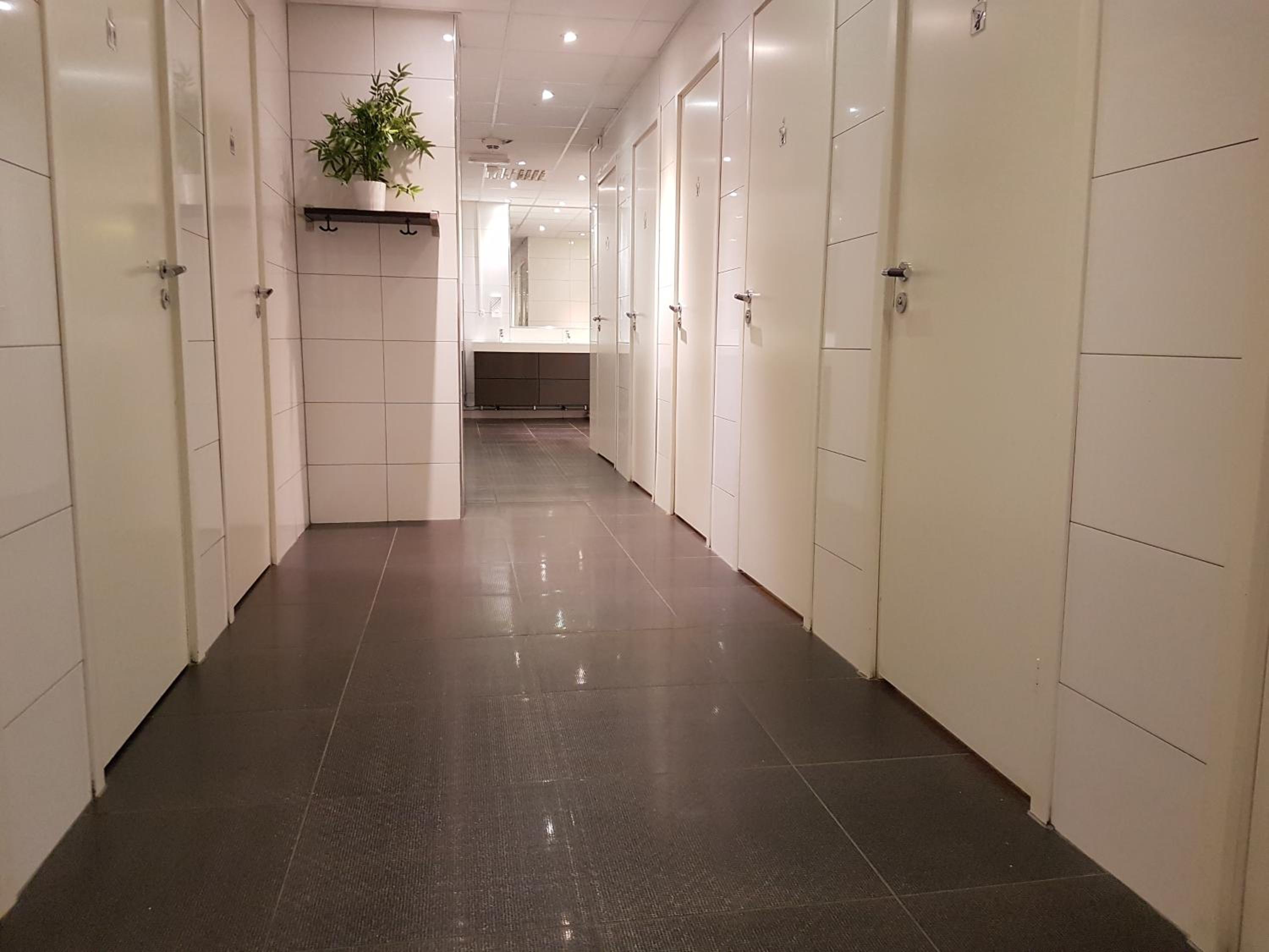 Double or Twin Room with Shared Bathroom photo 3