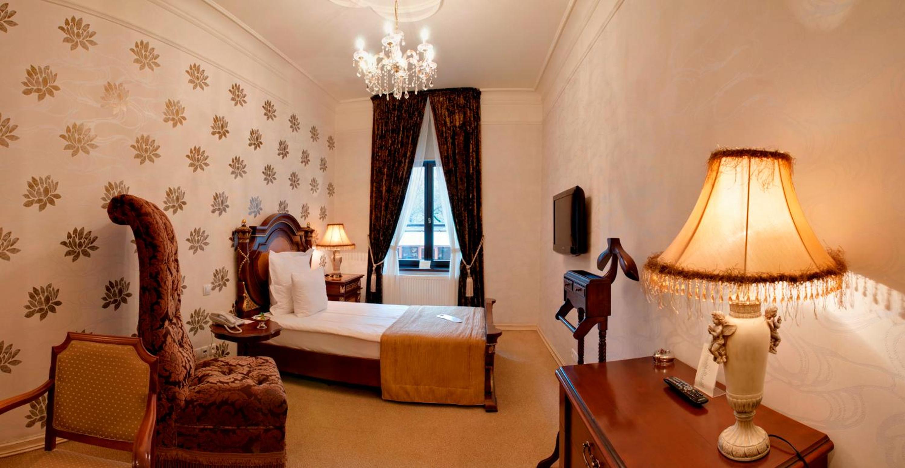 Classic Single Room