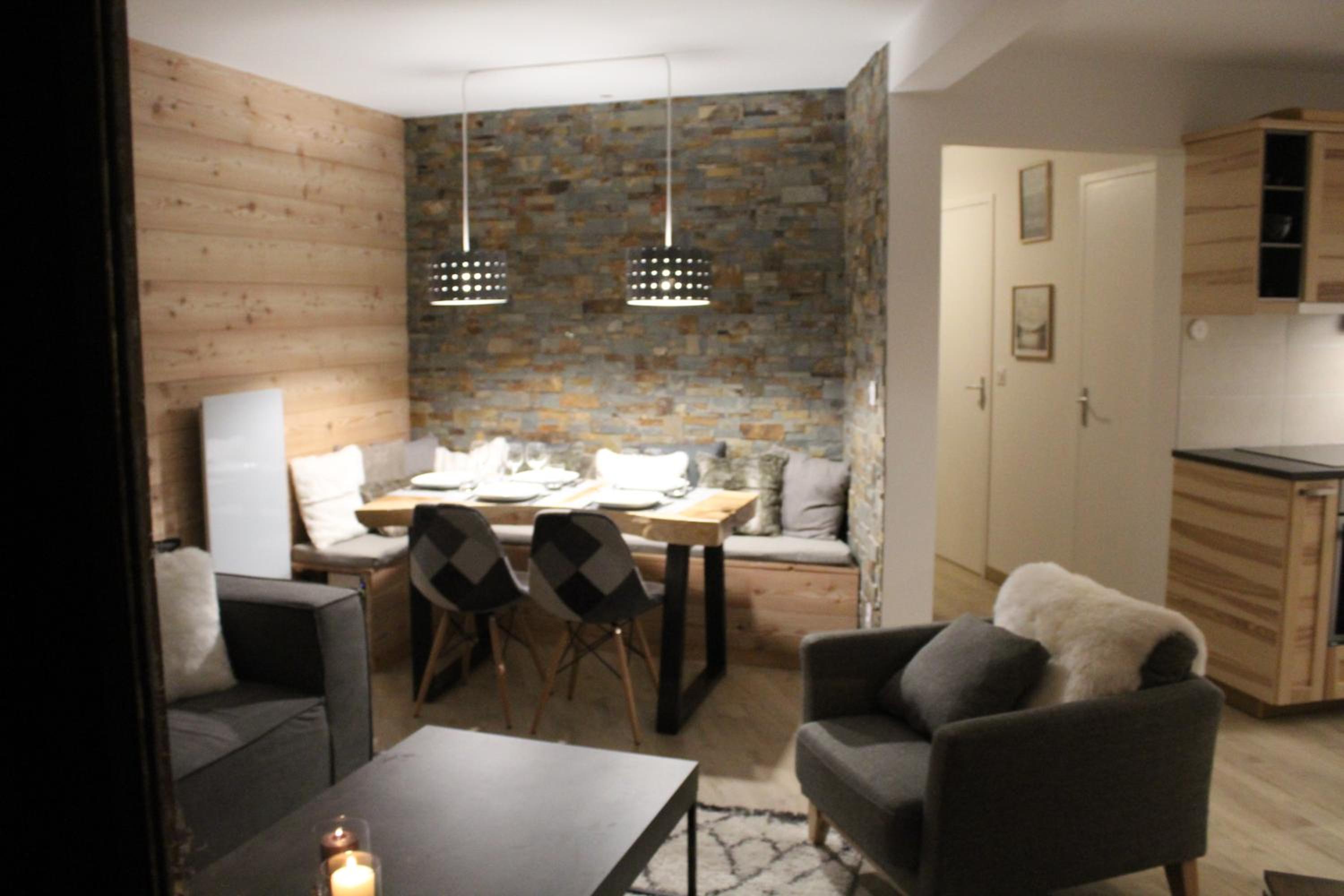 Apartment with Mountain View photo 1