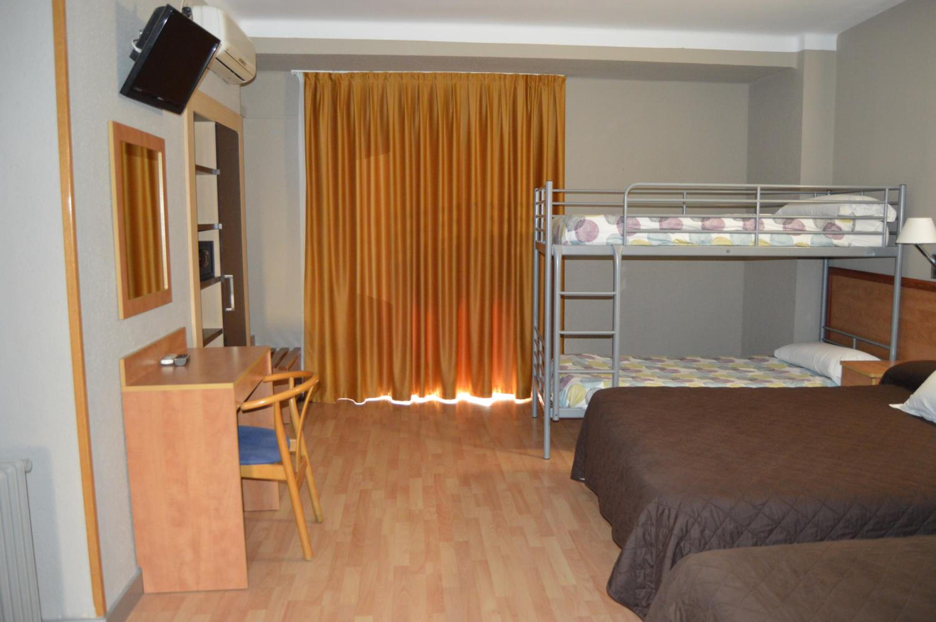 Family Room photo 3