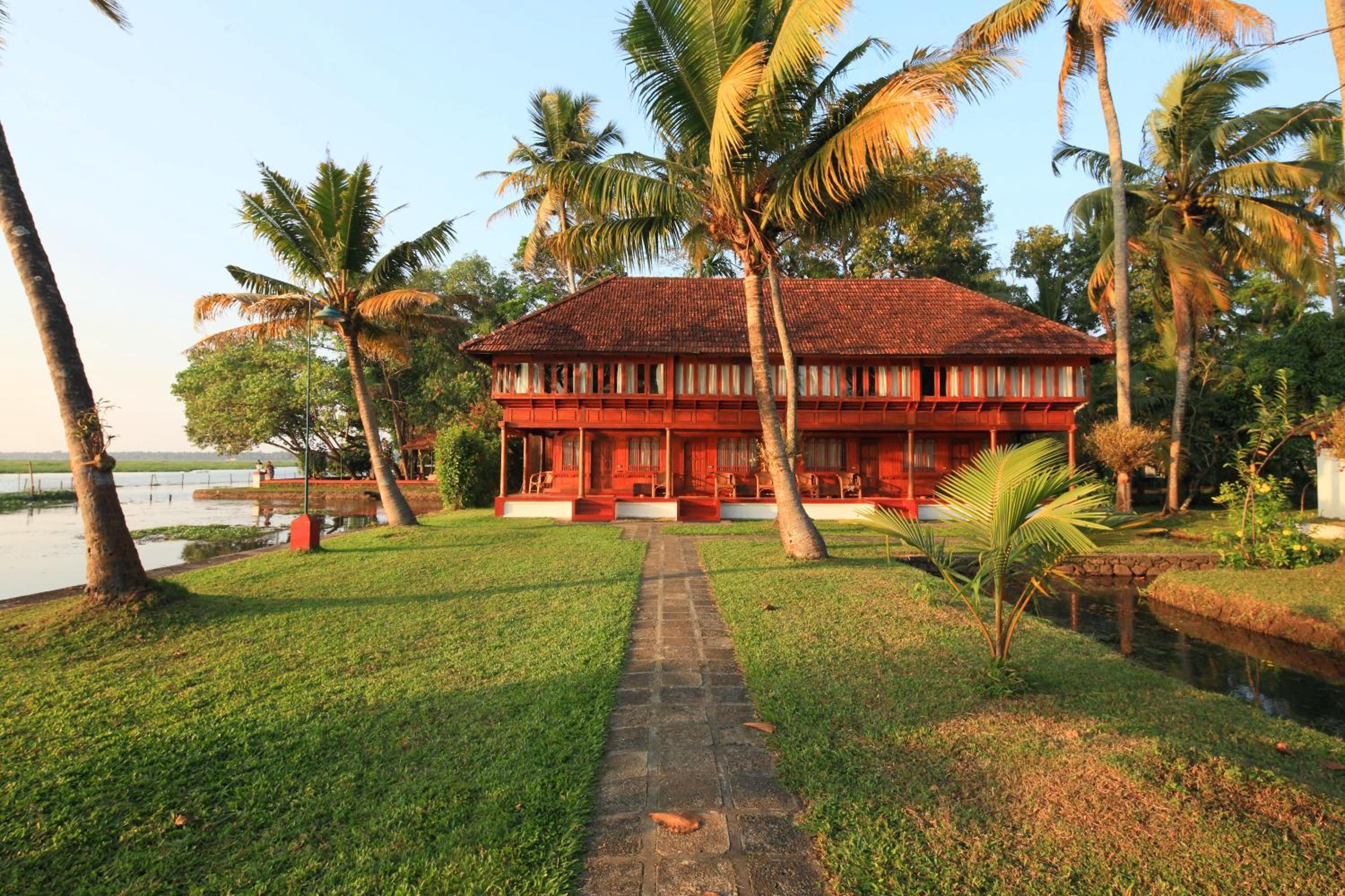 Heritage Mansion – Complimentary one-hour Sunset cruise (subject to weather conditions) Heritage Mansion – Complimentary one-hour Sunset cruise (subject to weather conditions)