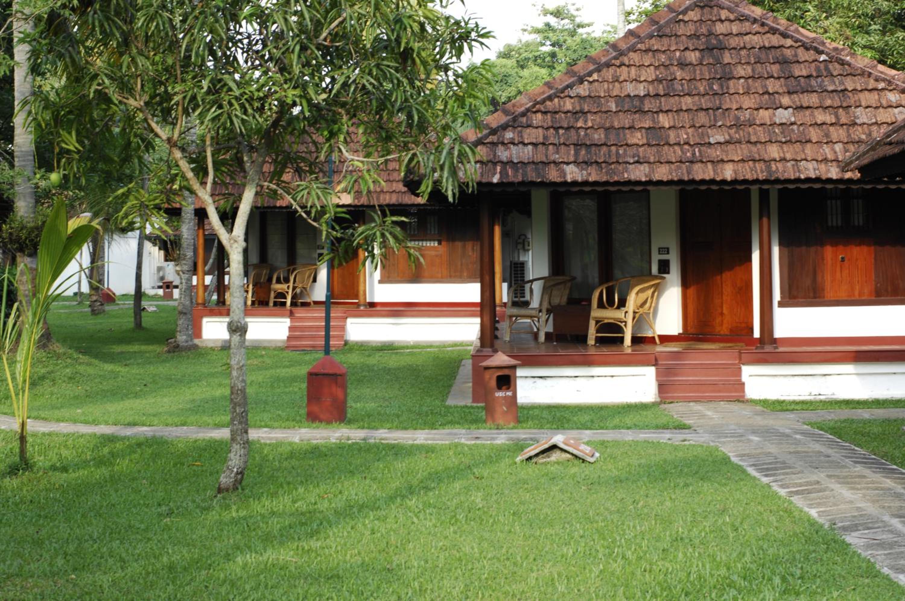 Heritage Bungalow - Complimentary one-hour Sunset cruise (subject to weather conditions)
