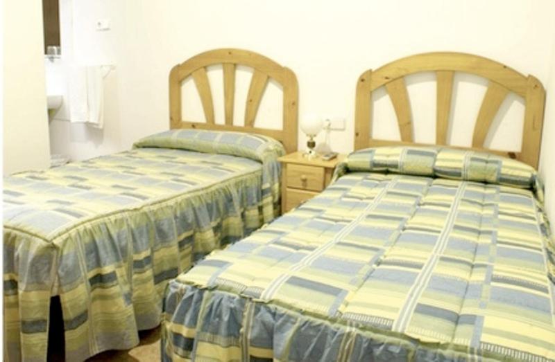 Double or Twin Room - Photo 1