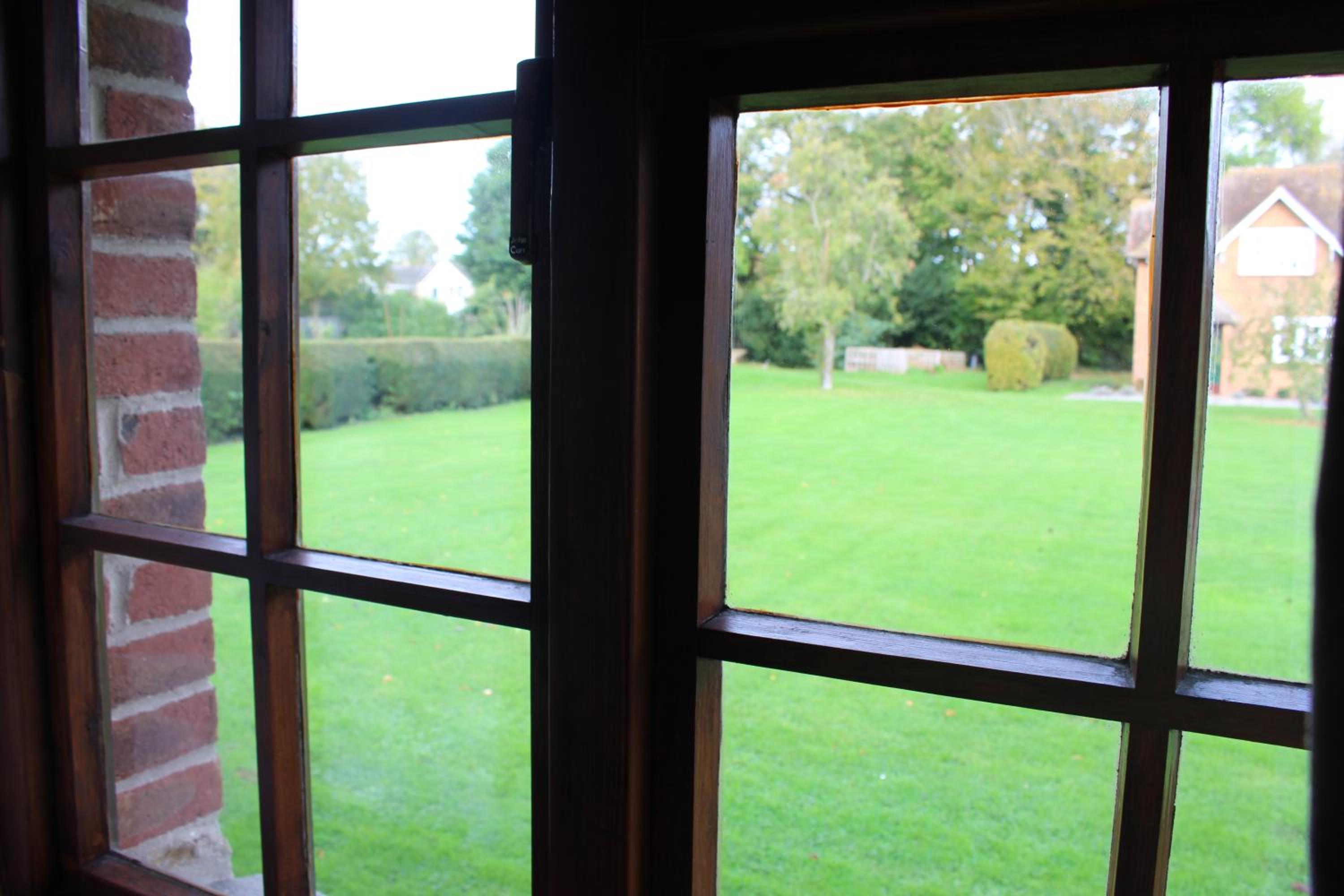 Charney Manor, Bild 2