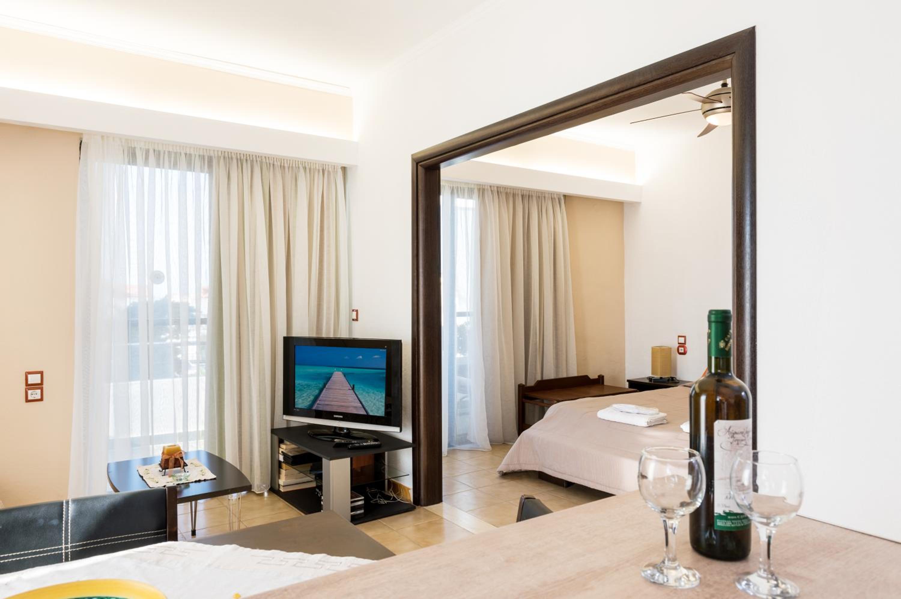 Junior Suite with Terrace photo 2