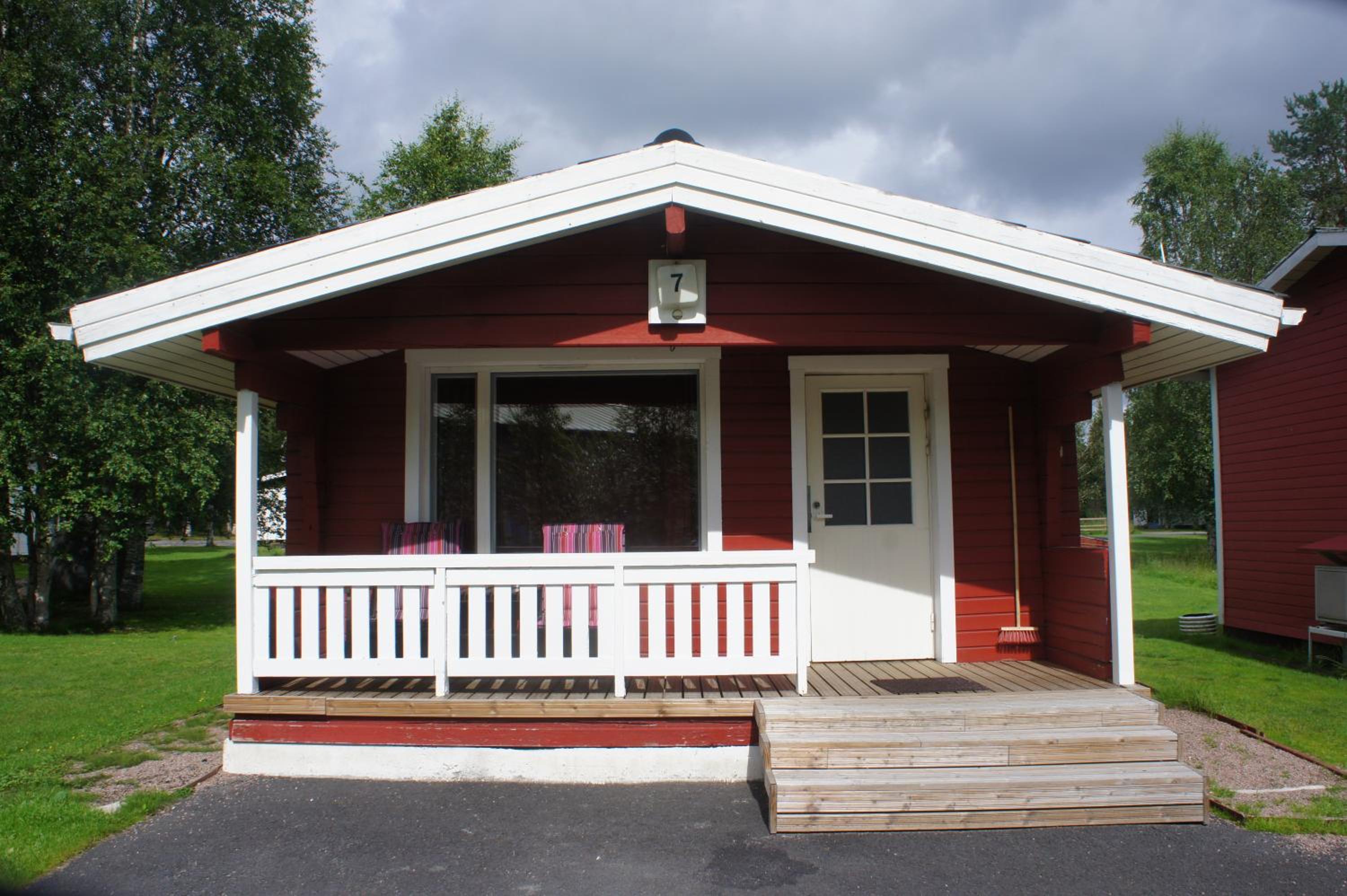 Cottage with terrace - Photo 3