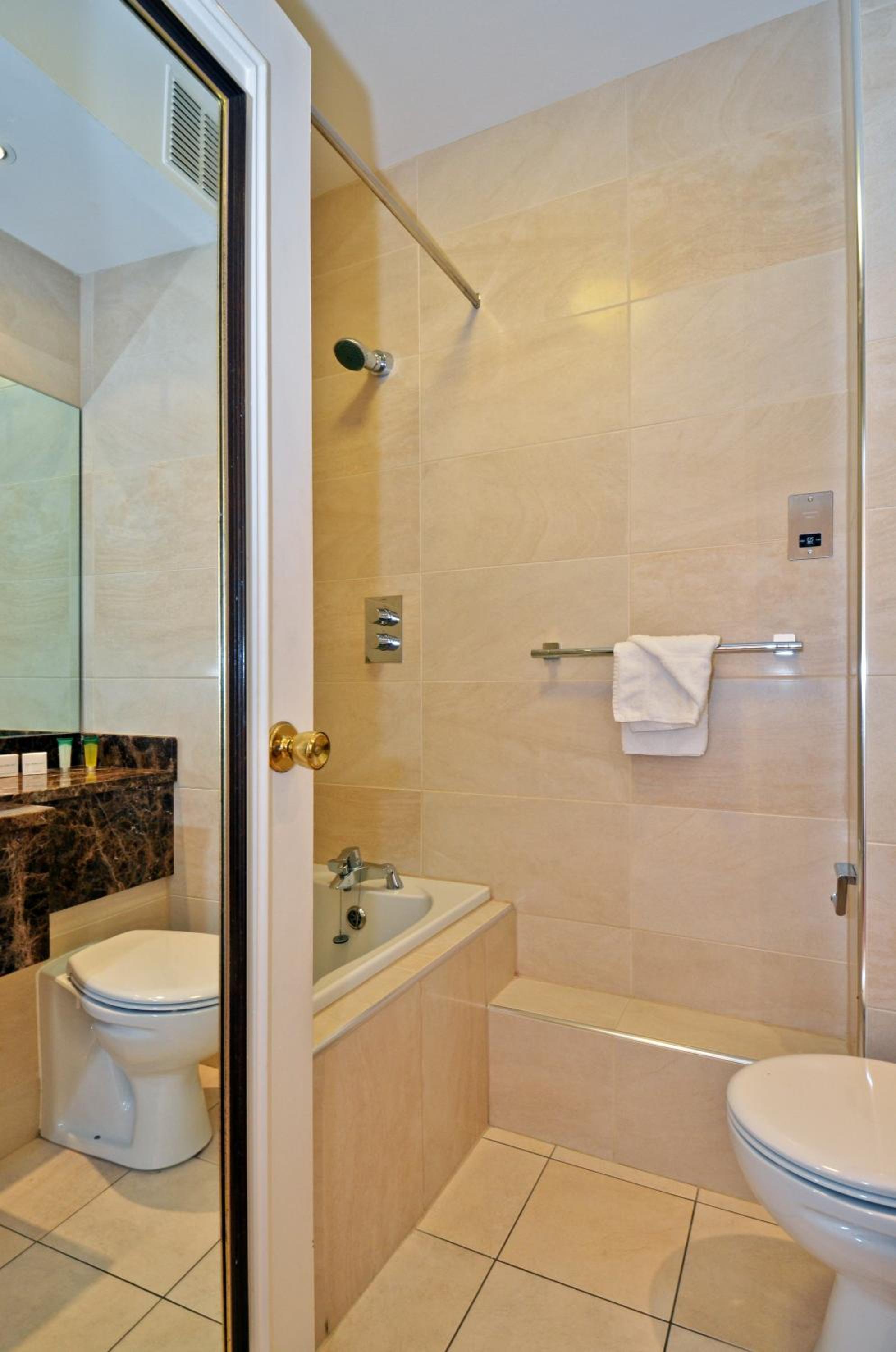 Double Room - Photo 2