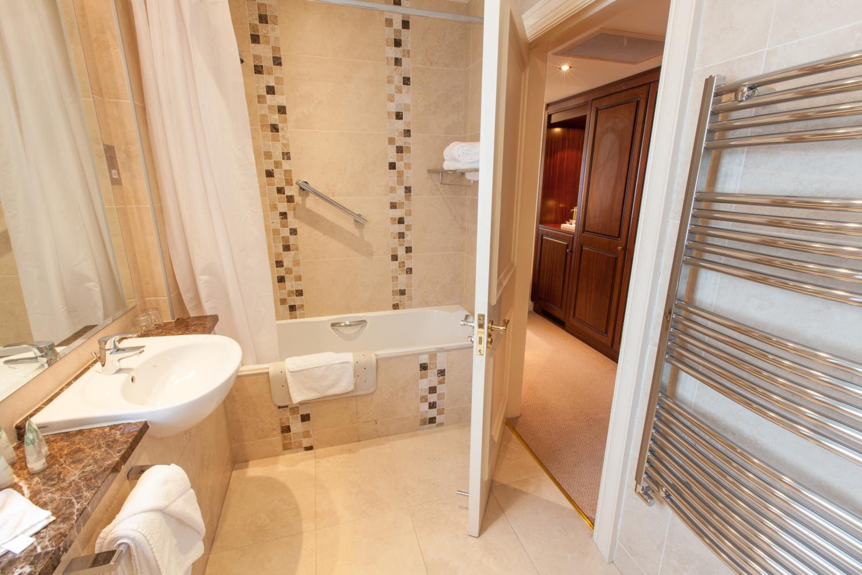 Superior Double Room - Photo 8