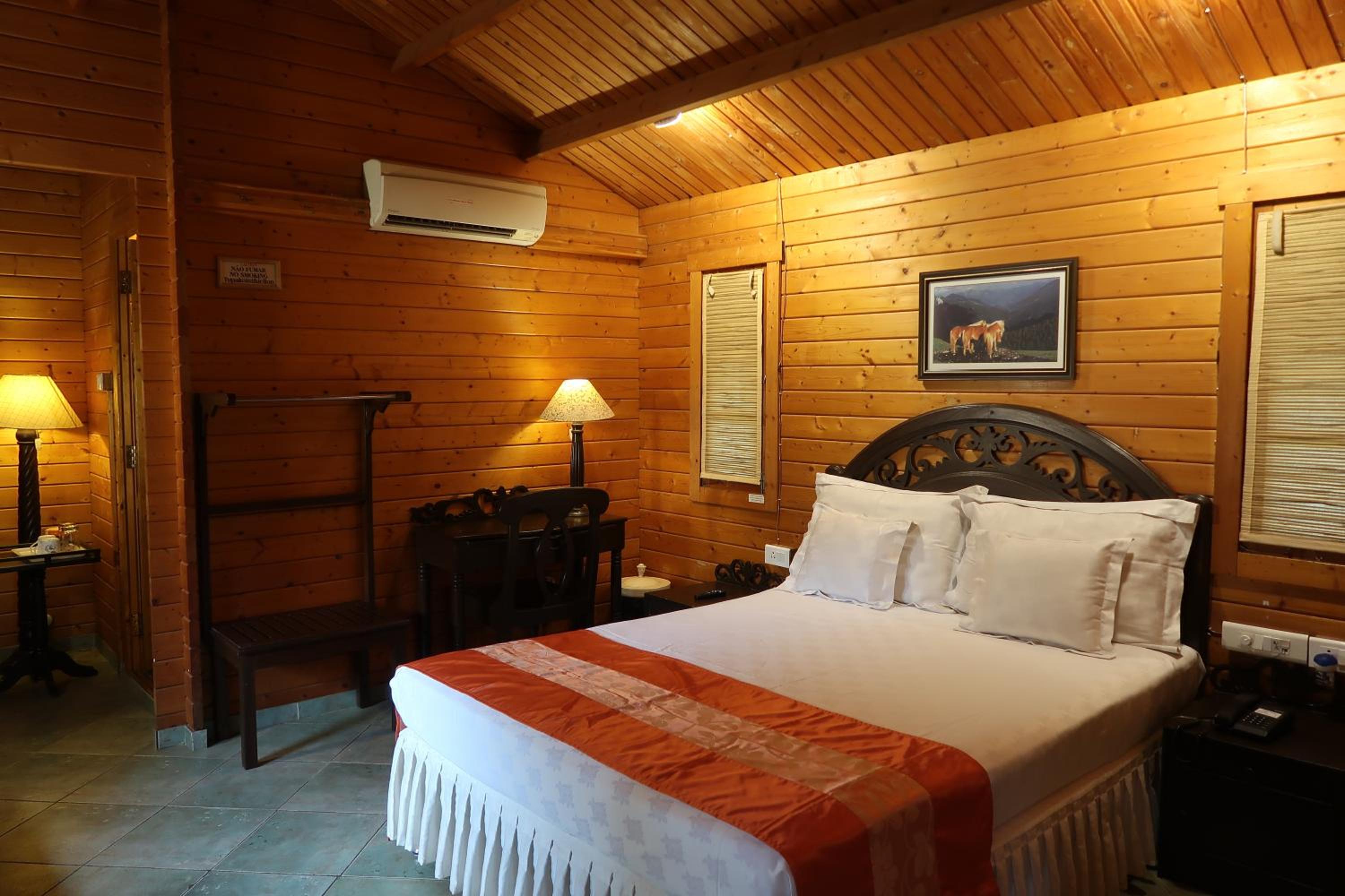 Standard Wooden Cottage - Photo 1