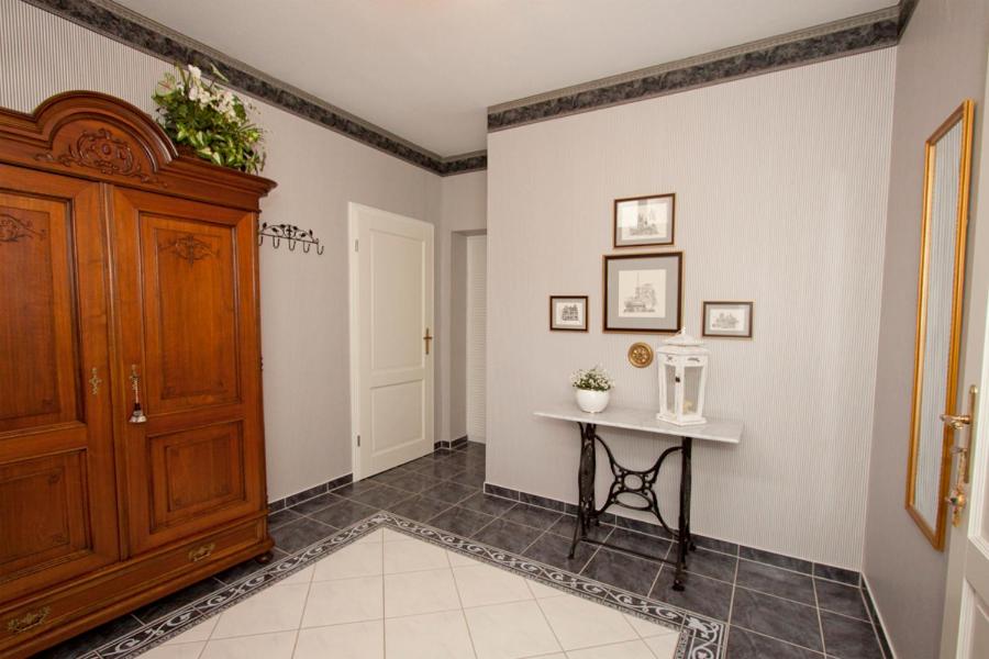 Apartment - Ground Floor photo 2