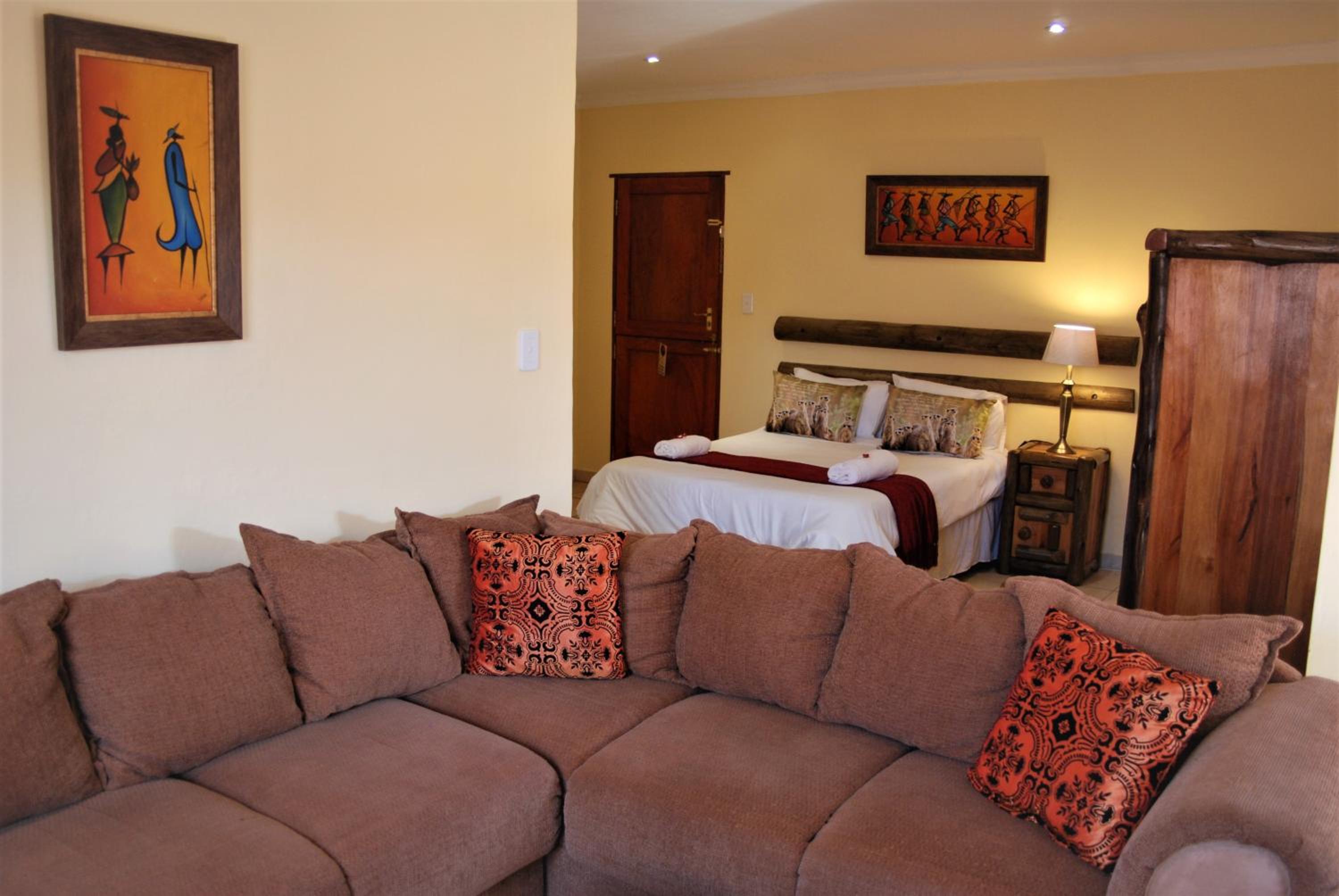 Family Room photo 3