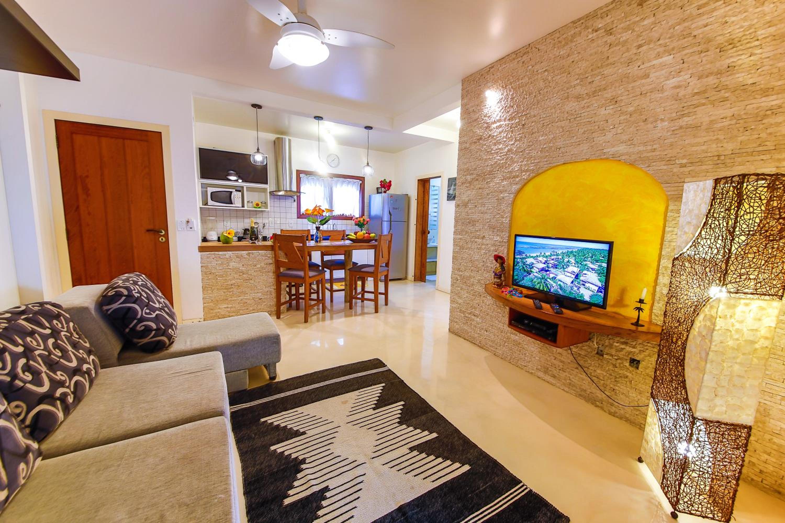 Deluxe One-Bedroom Apartment with Hot Tub