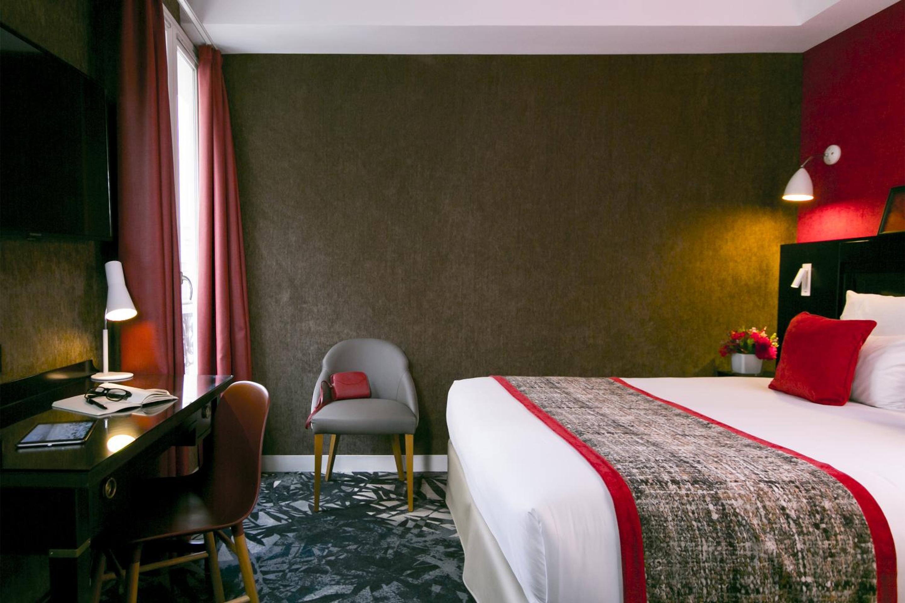 Superior King Room photo 2