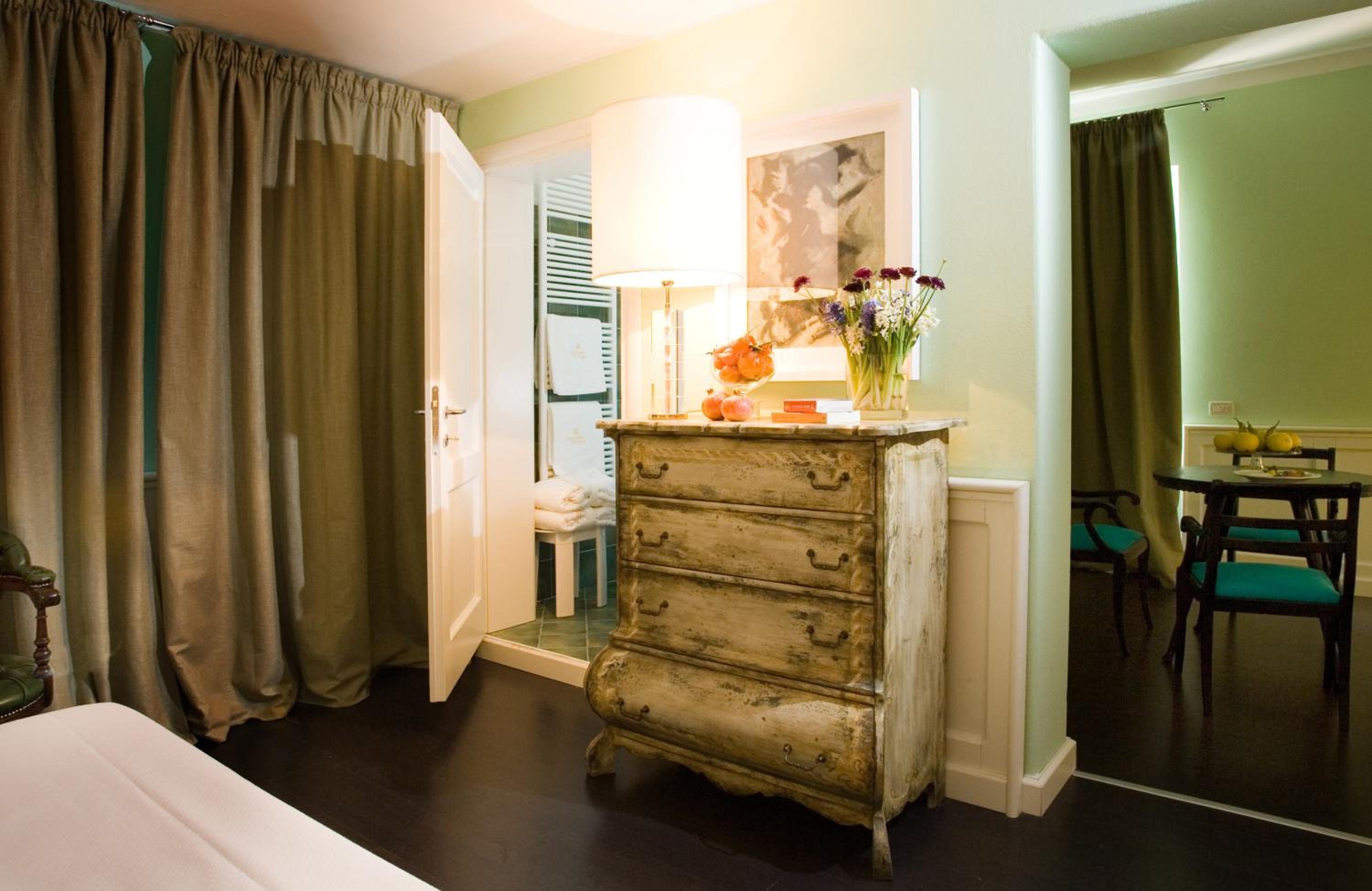 Superior Suite - Photo 3