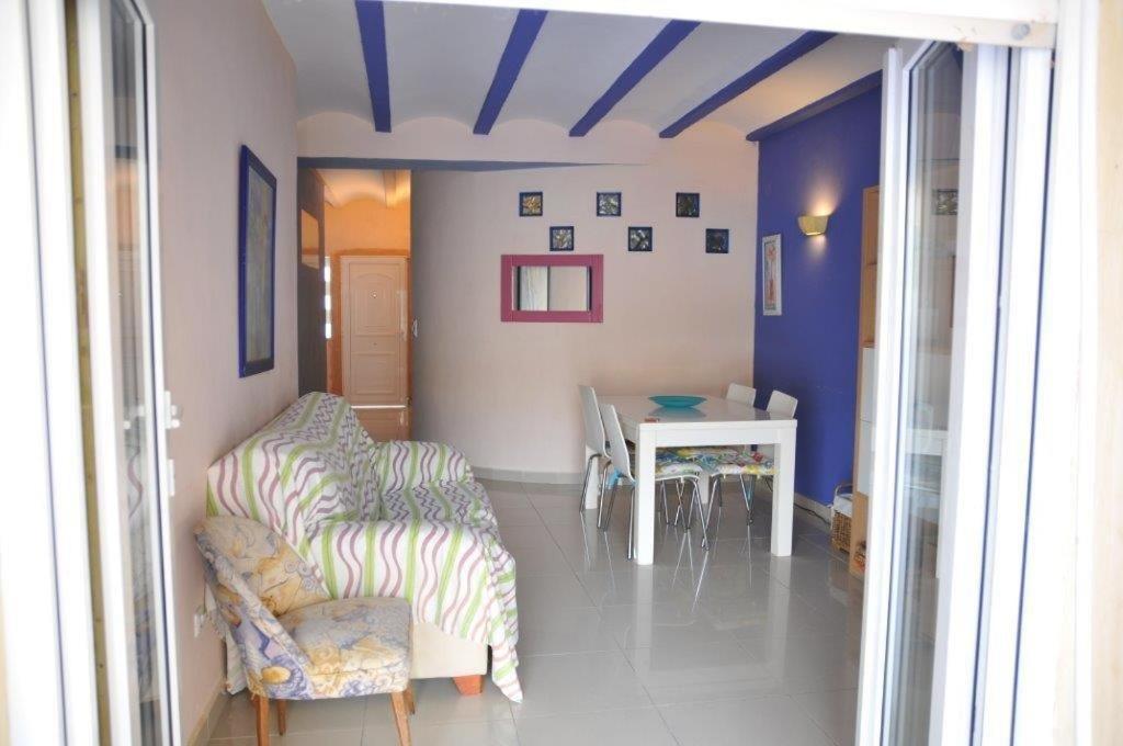 Casa adosada de tres habitaciones