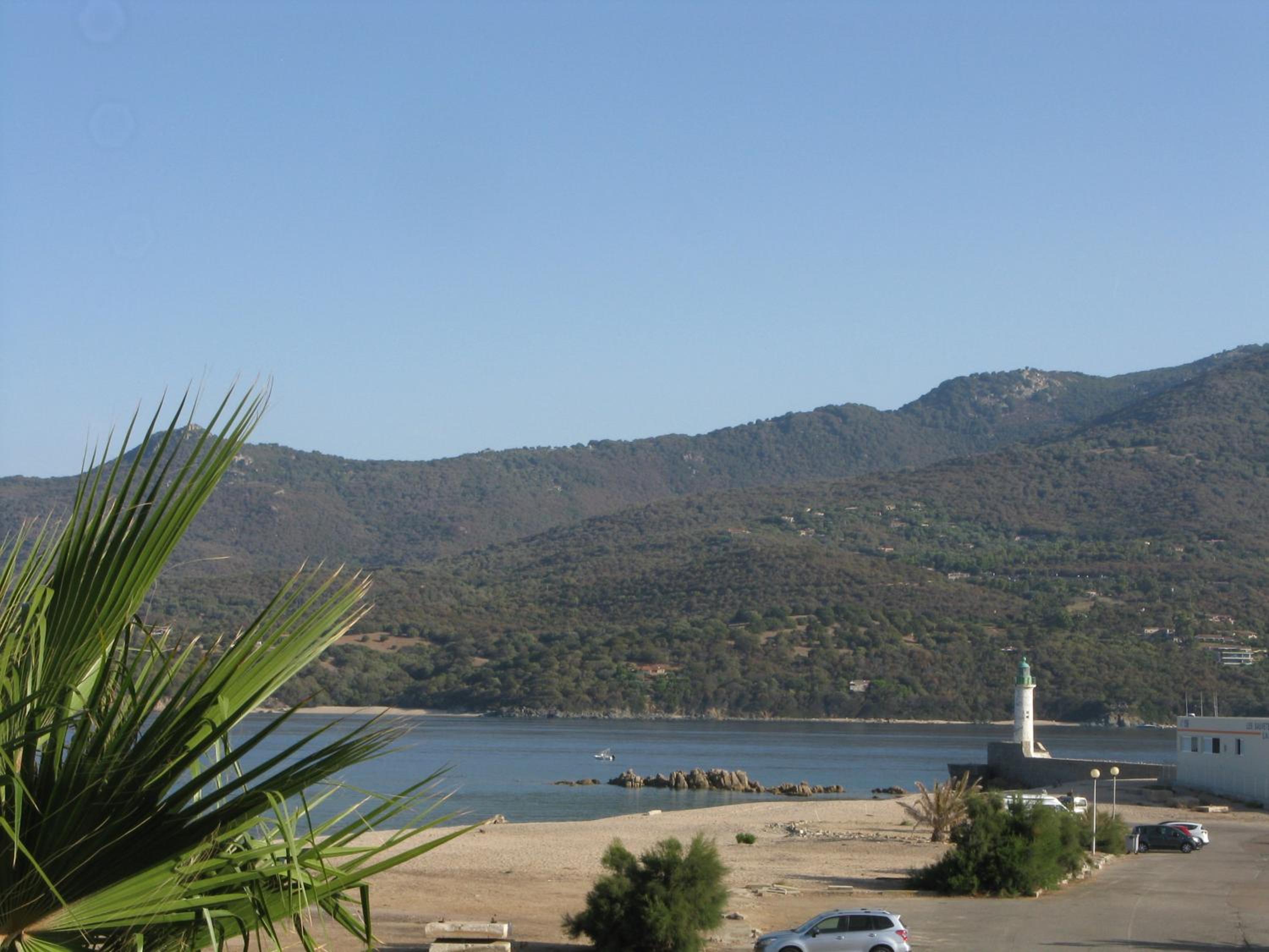 Quadruple Room with Sea View - Photo 7